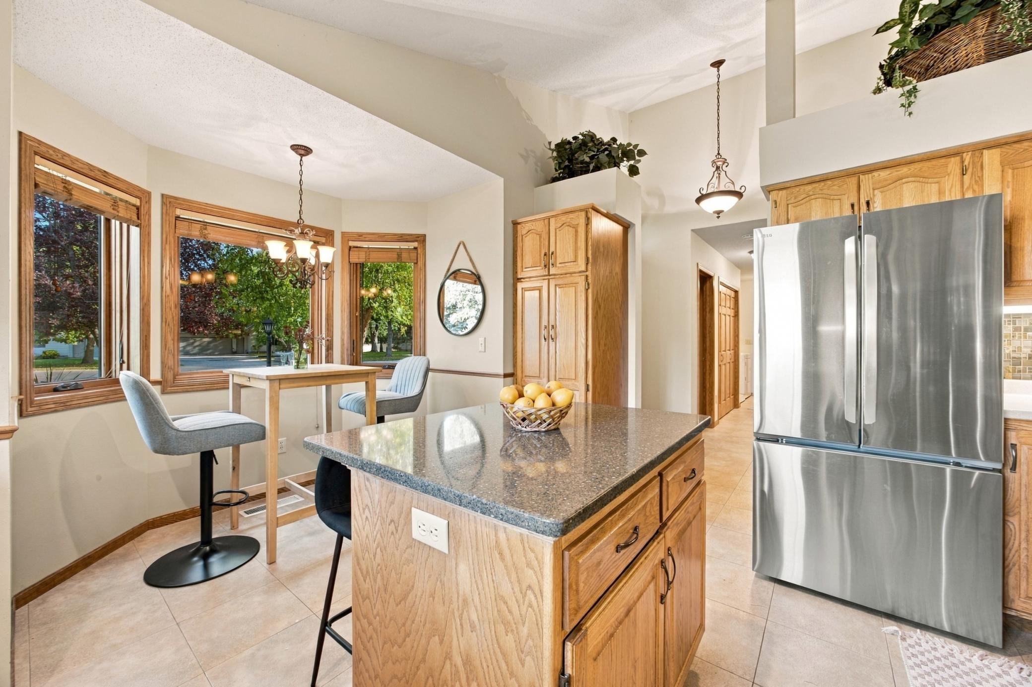 1994 twin home for sale at 2206 Brookwood Court in Fergus Falls, MN — 2 bed, 2 bath (photo 12 of 36)