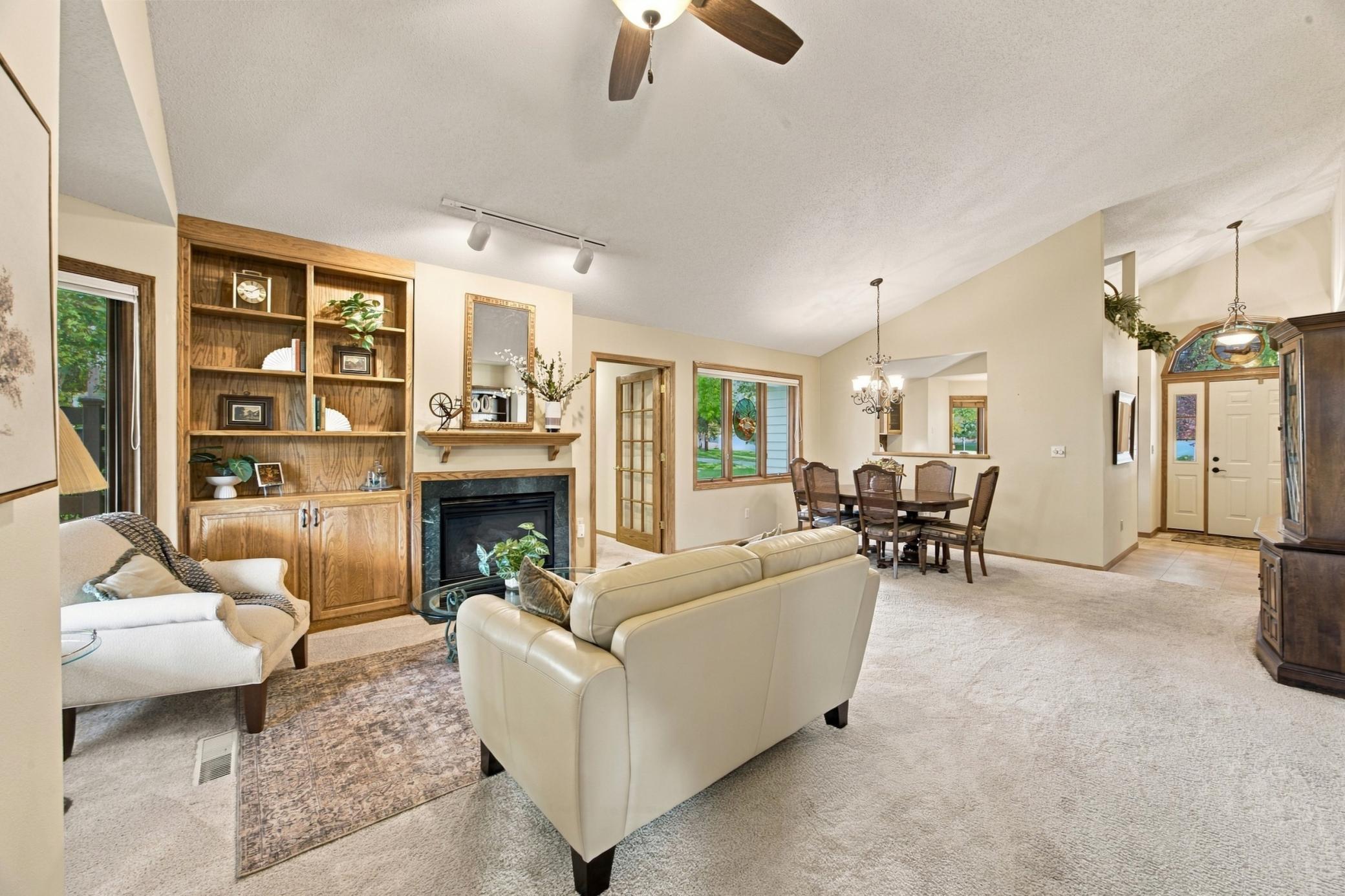 1994 twin home for sale at 2206 Brookwood Court in Fergus Falls, MN — 2 bed, 2 bath (photo 17 of 36)