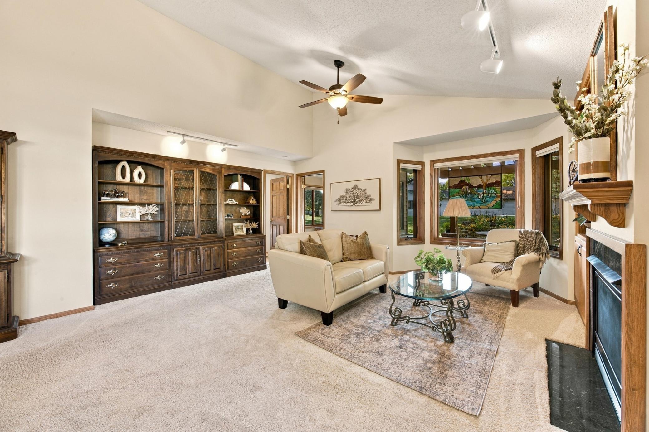 1994 twin home for sale at 2206 Brookwood Court in Fergus Falls, MN — 2 bed, 2 bath (photo 18 of 36)