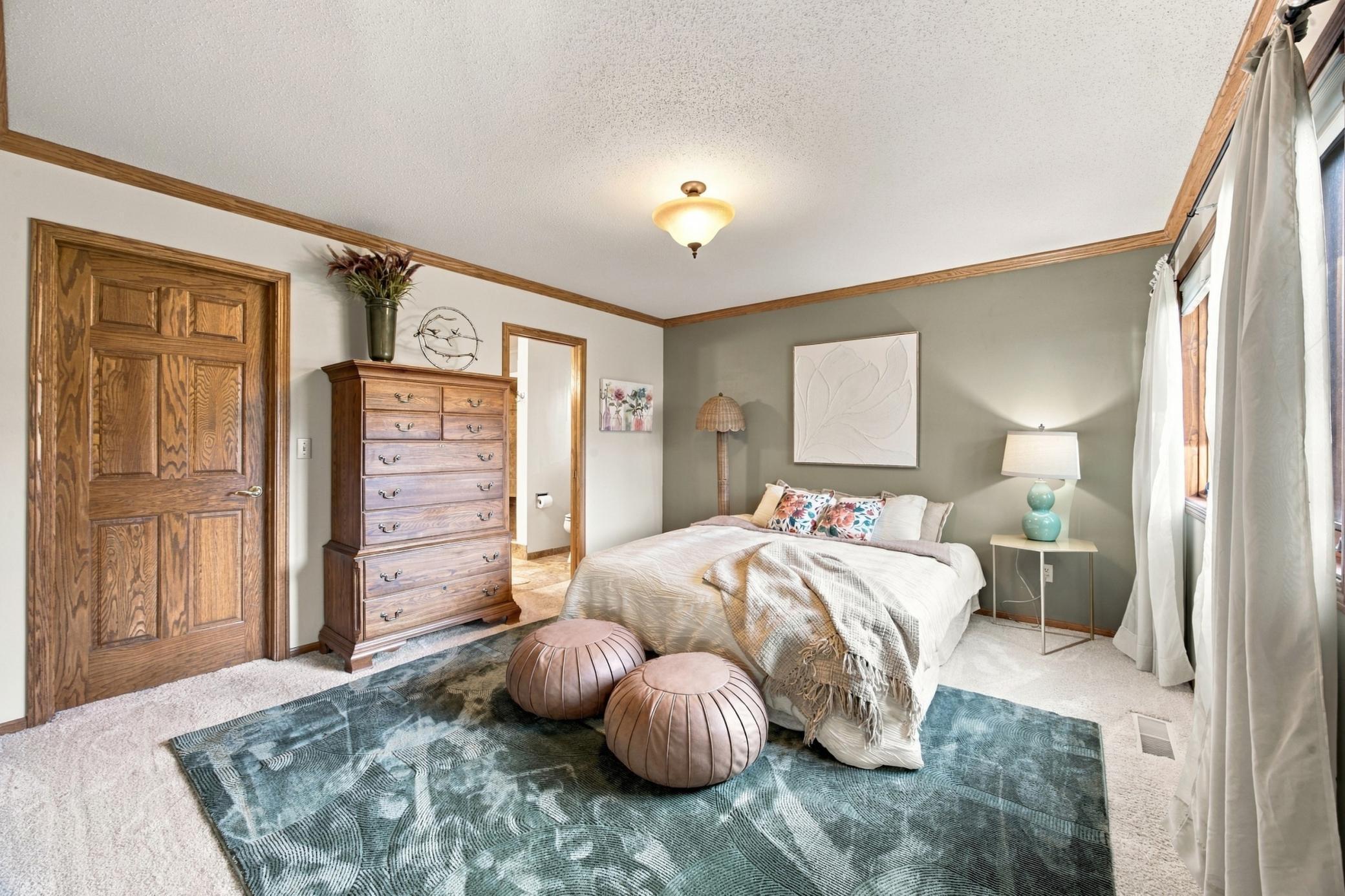 1994 twin home for sale at 2206 Brookwood Court in Fergus Falls, MN — 2 bed, 2 bath (photo 19 of 36)