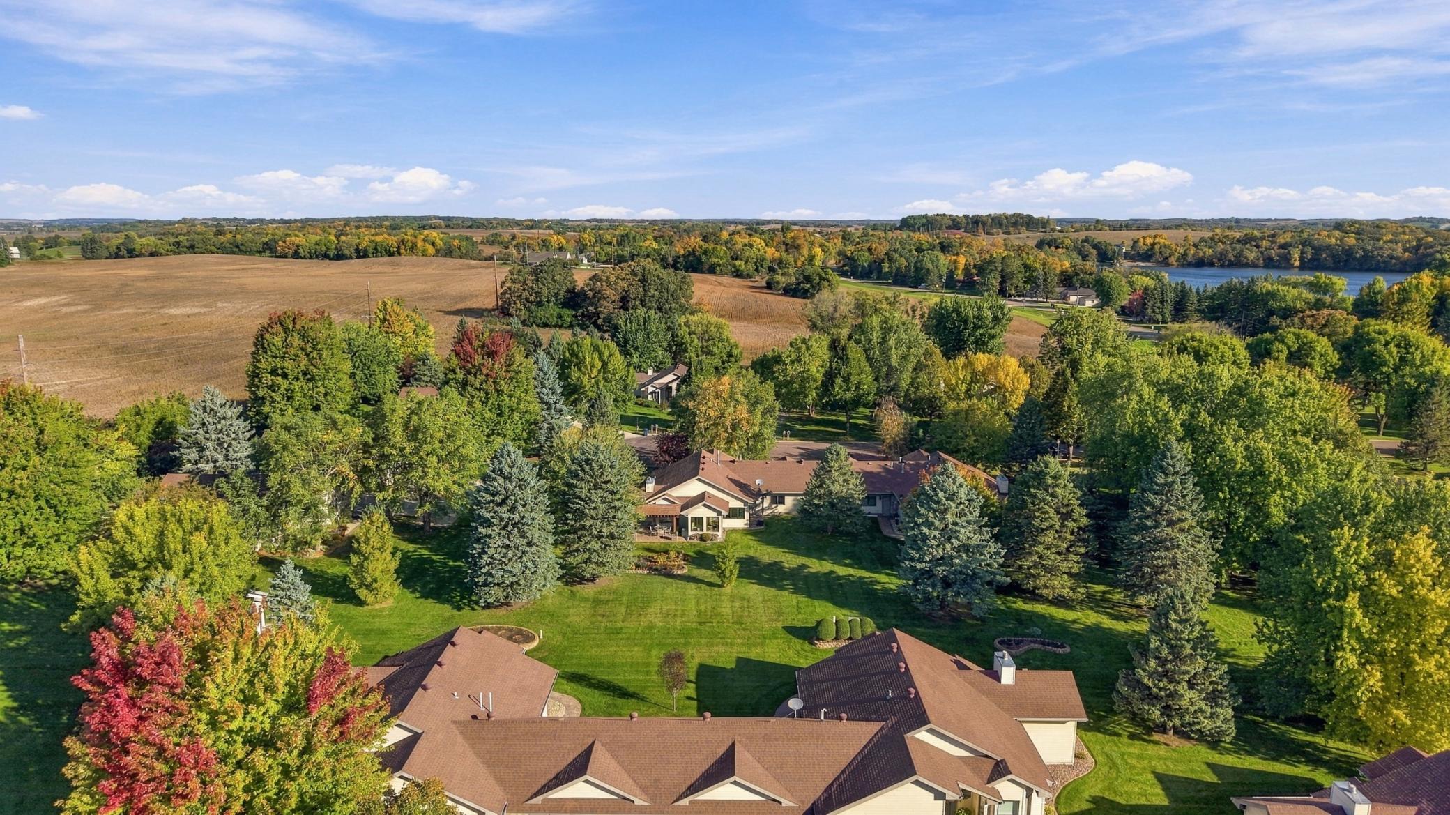 1994 twin home for sale at 2206 Brookwood Court in Fergus Falls, MN — 2 bed, 2 bath (photo 32 of 36)