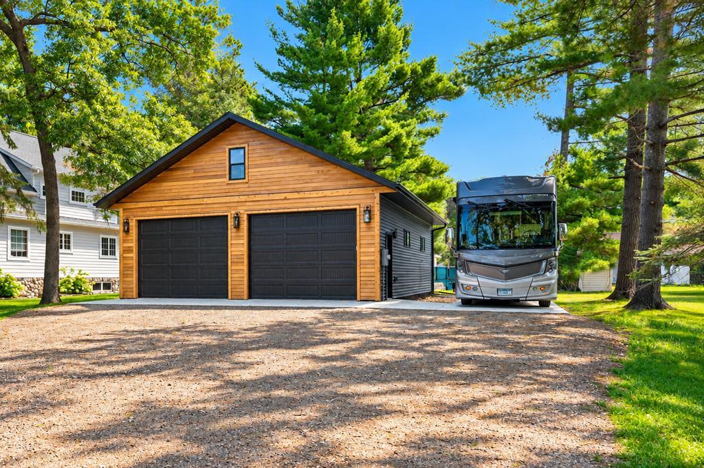 2005 single family home for sale at 20729 Paine Avenue in Brainerd, MN — 3 bed, 3 bath (photo 33 of 43)