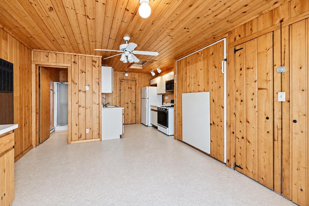 2005 single family home for sale at 20729 Paine Avenue in Brainerd, MN — 3 bed, 3 bath (photo 39 of 43)
