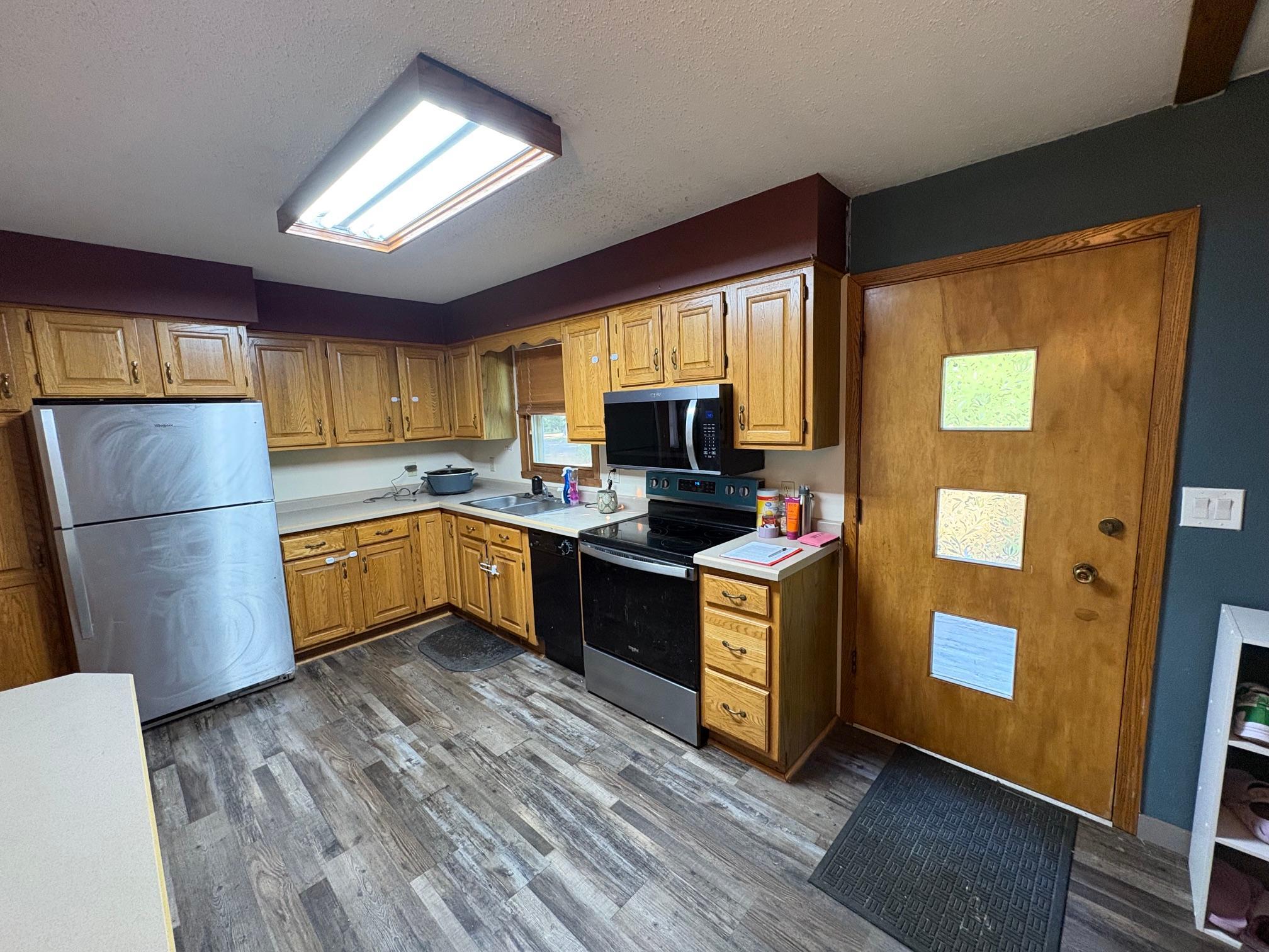 1956 single family home for sale at 520 7th Street N in Breckenridge, MN — 4 bed, 2 bath (photo 3 of 22)