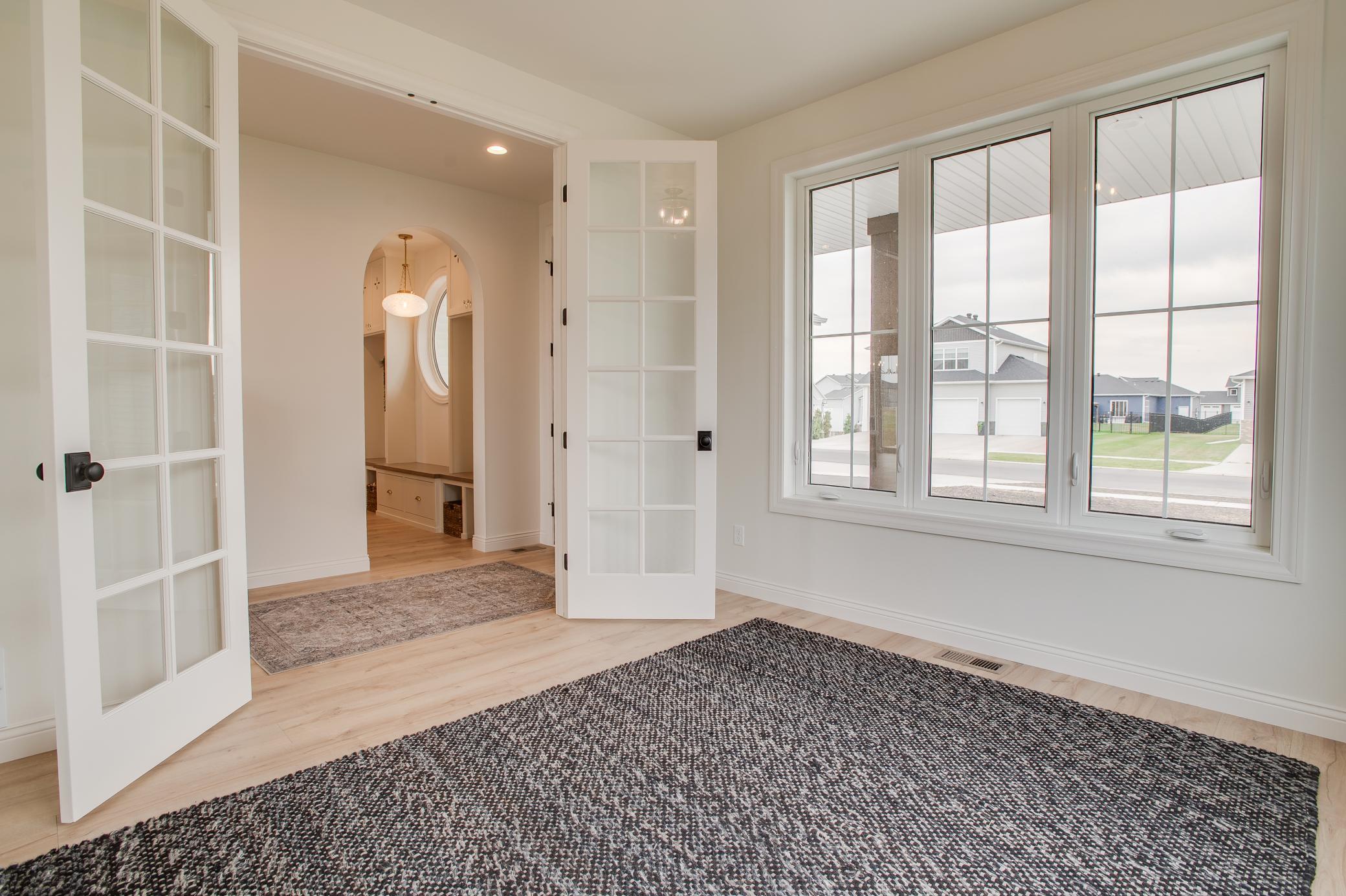 2025 single family home for sale at 2960 Prairie Farms Circle S in Fargo, ND — 6 bed, 4 bath (photo 13 of 96)