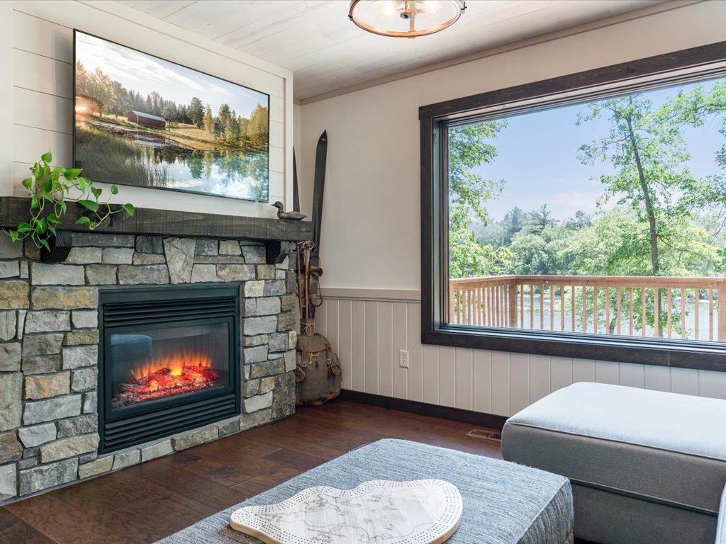 2008 single family home for sale at 11553 Milinda Shores Road in Crosslake, MN — 4 bed, 3 bath (photo 20 of 43)