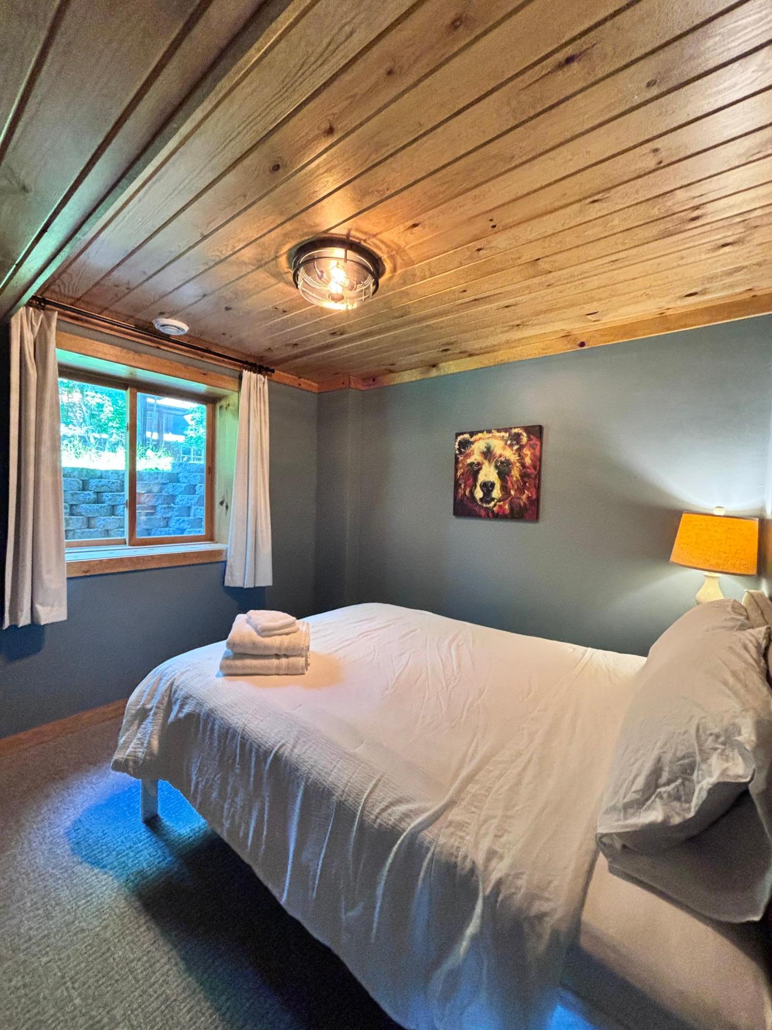 2008 single family home for sale at 11553 Milinda Shores Road in Crosslake, MN — 4 bed, 3 bath (photo 32 of 43)