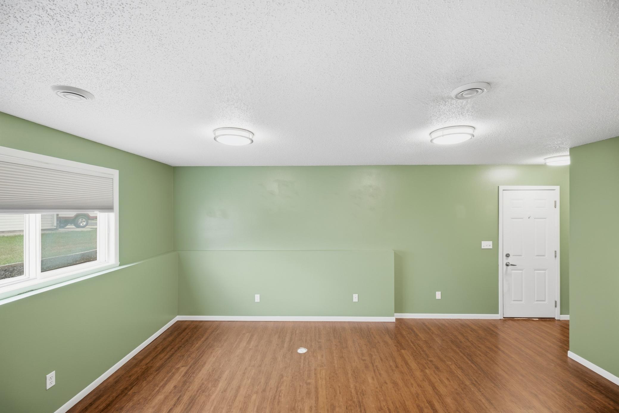 2006 twin home for sale at 4780 52nd Street S in Fargo, ND — 3 bed, 2 bath (photo 24 of 37)