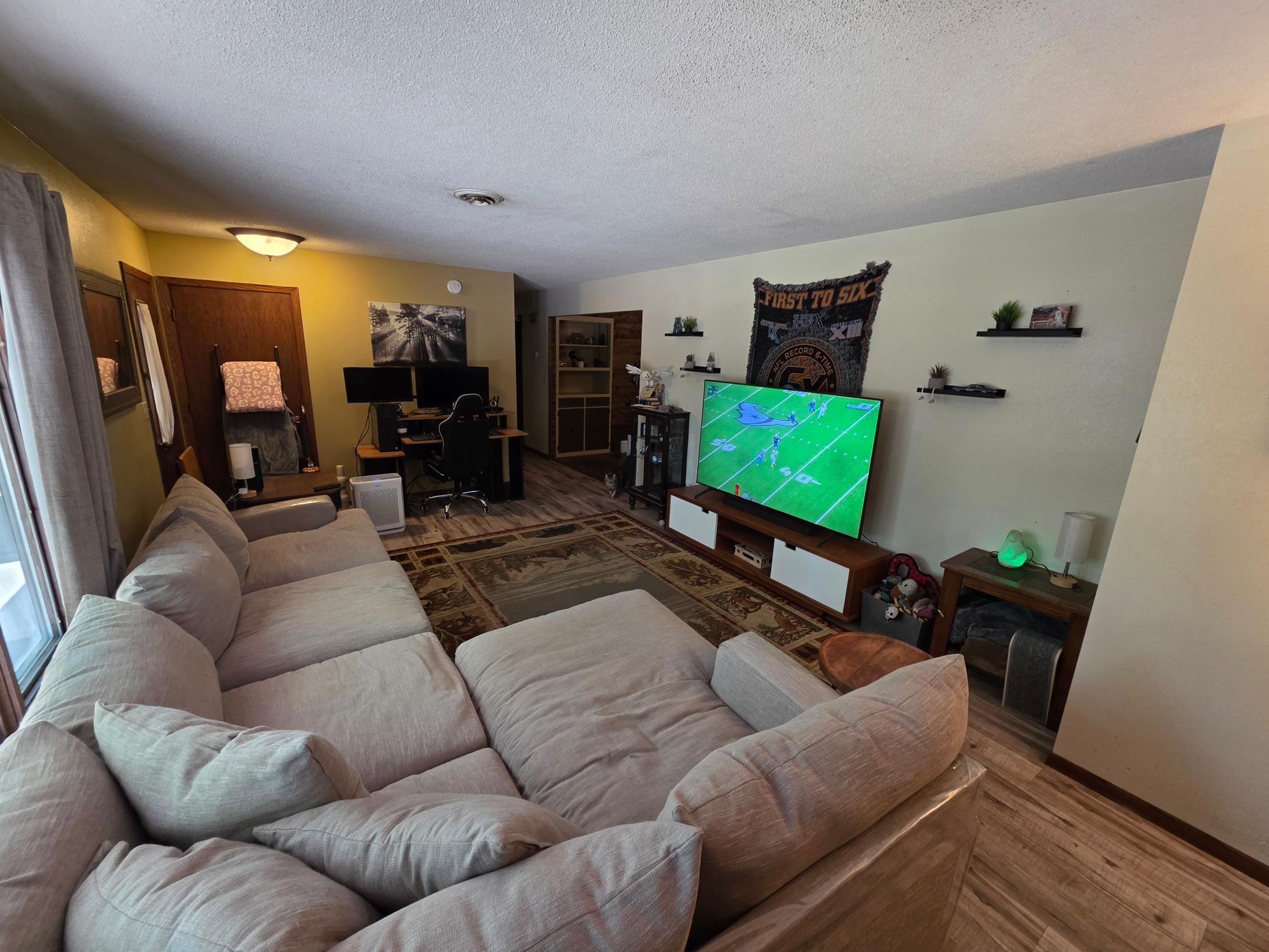 1971 single family home for sale at 302 10th Street SE in Barnesville, MN — 3 bed, 2 bath (photo 14 of 35)