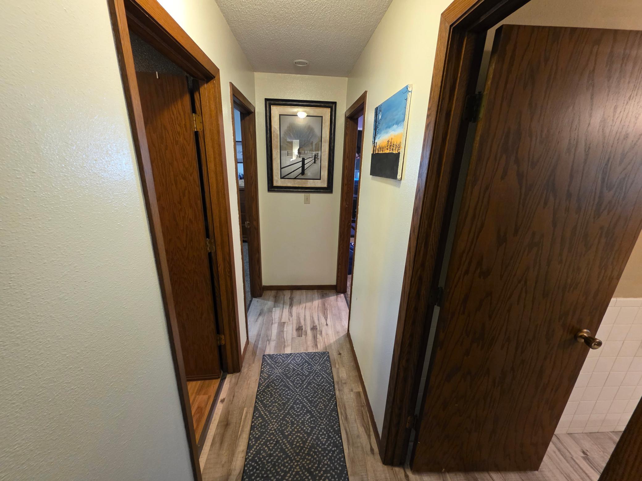 1971 single family home for sale at 302 10th Street SE in Barnesville, MN — 3 bed, 2 bath (photo 16 of 35)