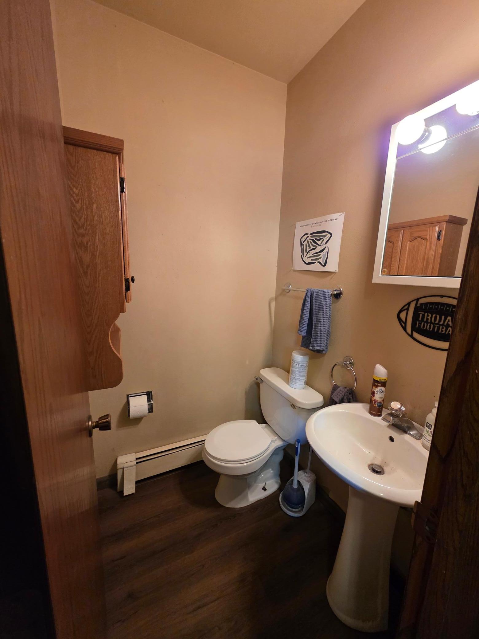 1971 single family home for sale at 302 10th Street SE in Barnesville, MN — 3 bed, 2 bath (photo 10 of 35)