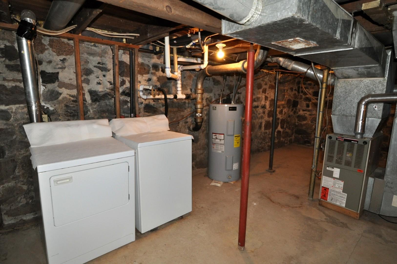 1930 single family home for sale at 10 Hillside Avenue NW in Akeley, MN — 2 bed, 1 bath (photo 18 of 24)