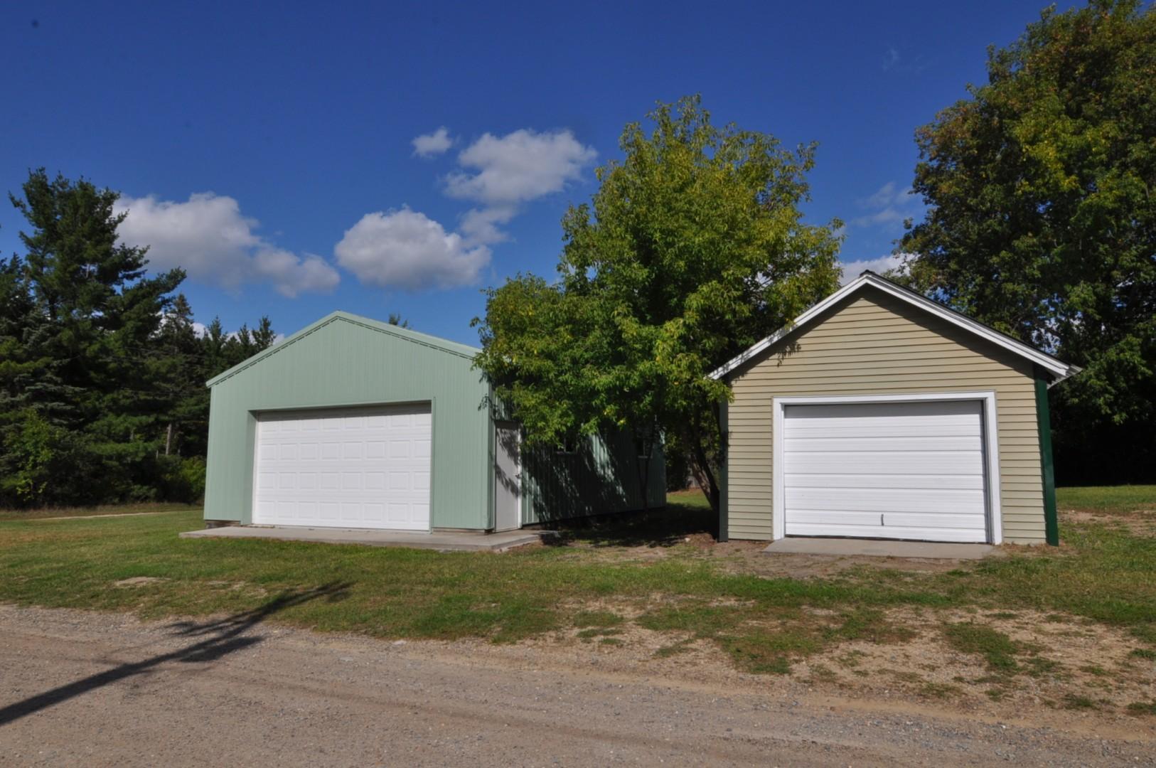 1930 single family home for sale at 10 Hillside Avenue NW in Akeley, MN — 2 bed, 1 bath (photo 3 of 24)