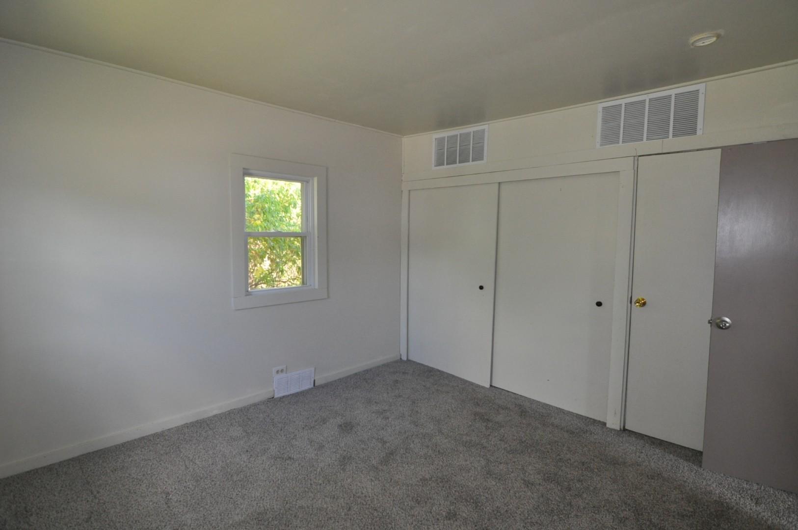 1930 single family home for sale at 10 Hillside Avenue NW in Akeley, MN — 2 bed, 1 bath (photo 10 of 24)