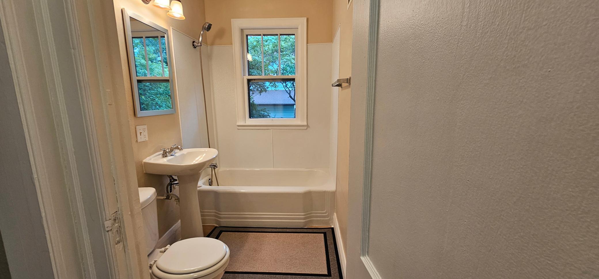 1940 single family home for sale at 329 W Birch Avenue in Fergus Falls, MN — 3 bed, 2 bath (photo 12 of 31)