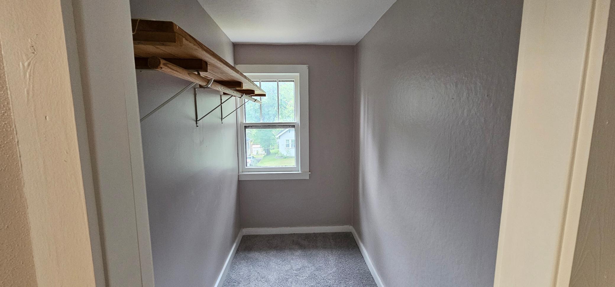 1940 single family home for sale at 329 W Birch Avenue in Fergus Falls, MN — 3 bed, 2 bath (photo 19 of 31)