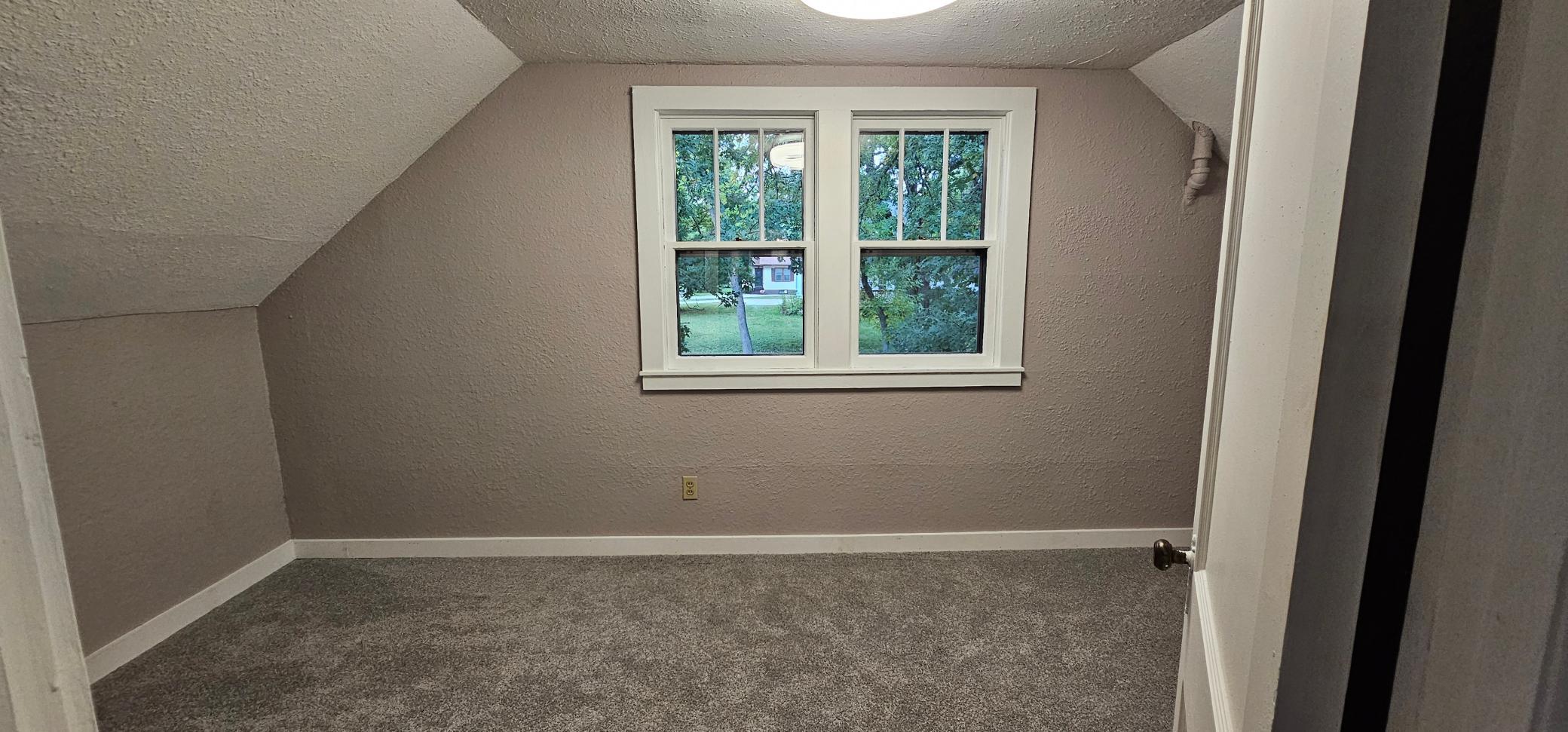 1940 single family home for sale at 329 W Birch Avenue in Fergus Falls, MN — 3 bed, 2 bath (photo 20 of 31)