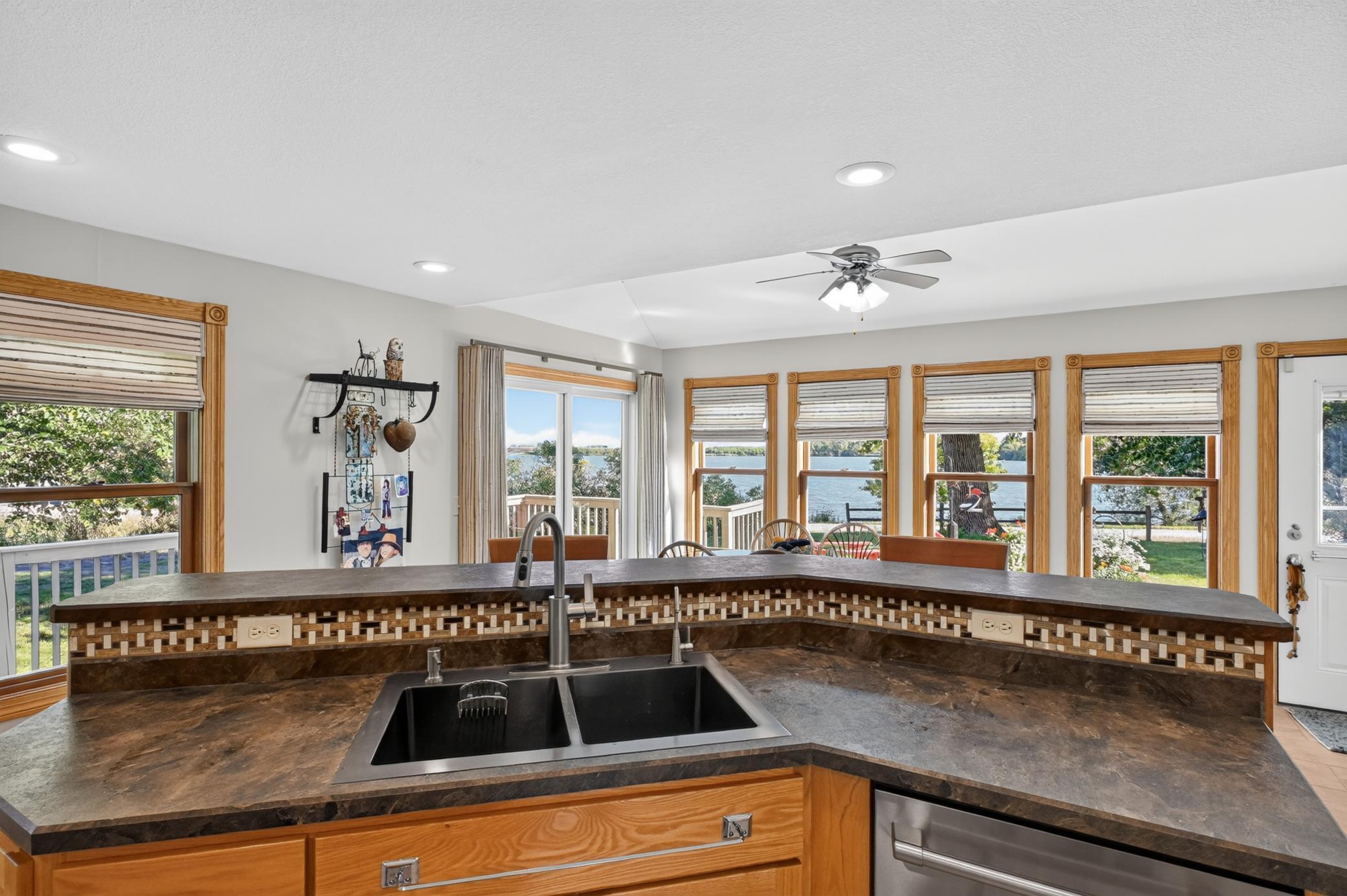 1890 single family home for sale at 1366 W Winona Road SW in Alexandria, MN — 4 bed, 3 bath (photo 14 of 57)