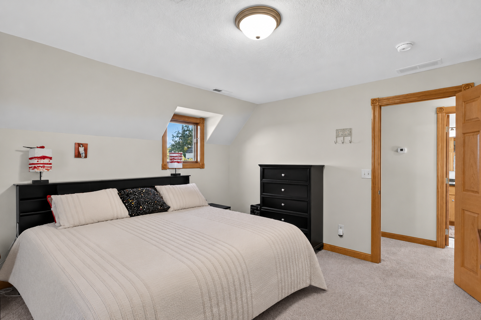 1890 single family home for sale at 1366 W Winona Road SW in Alexandria, MN — 4 bed, 3 bath (photo 25 of 57)