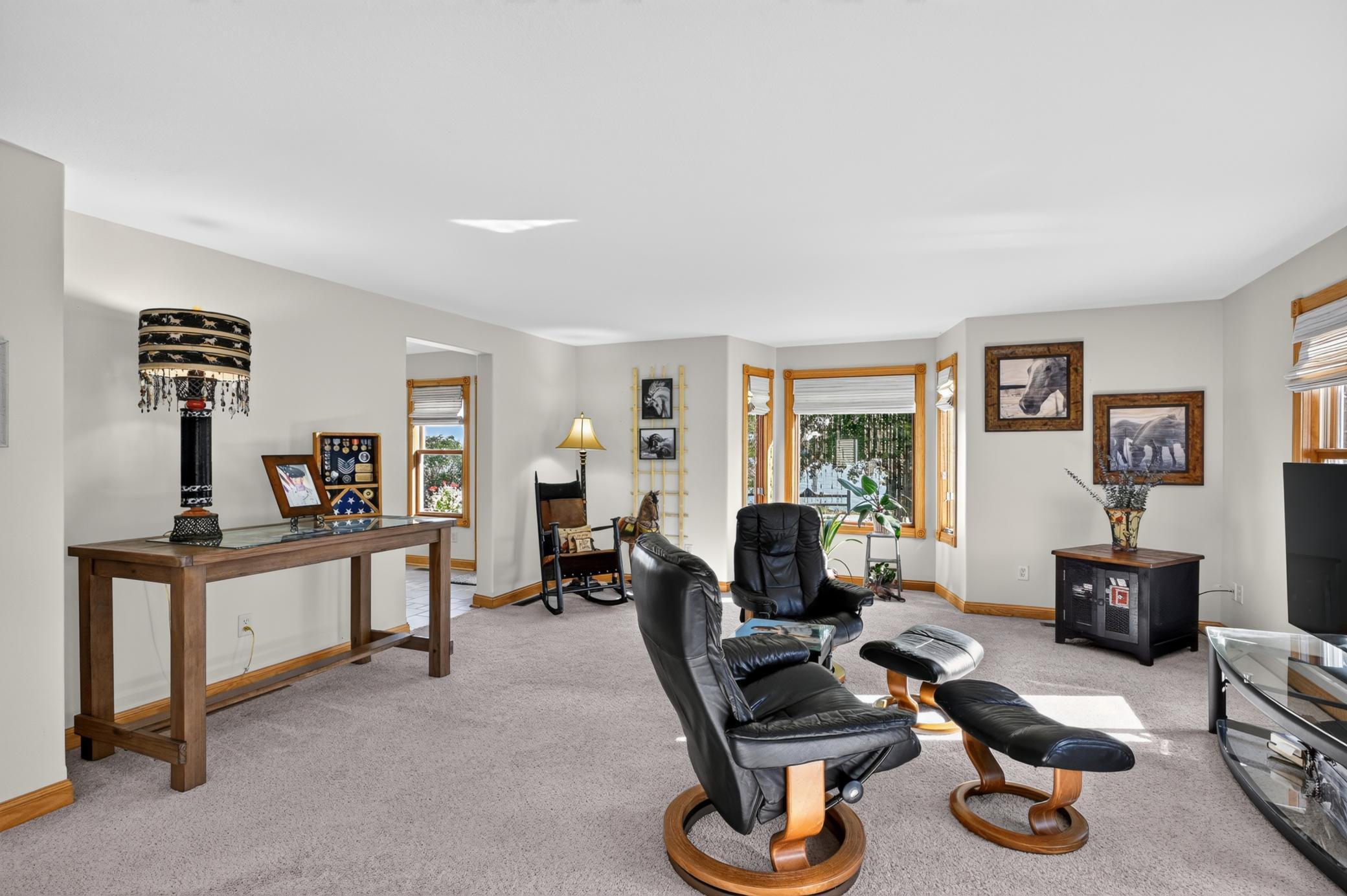 1890 single family home for sale at 1366 W Winona Road SW in Alexandria, MN — 4 bed, 3 bath (photo 8 of 57)