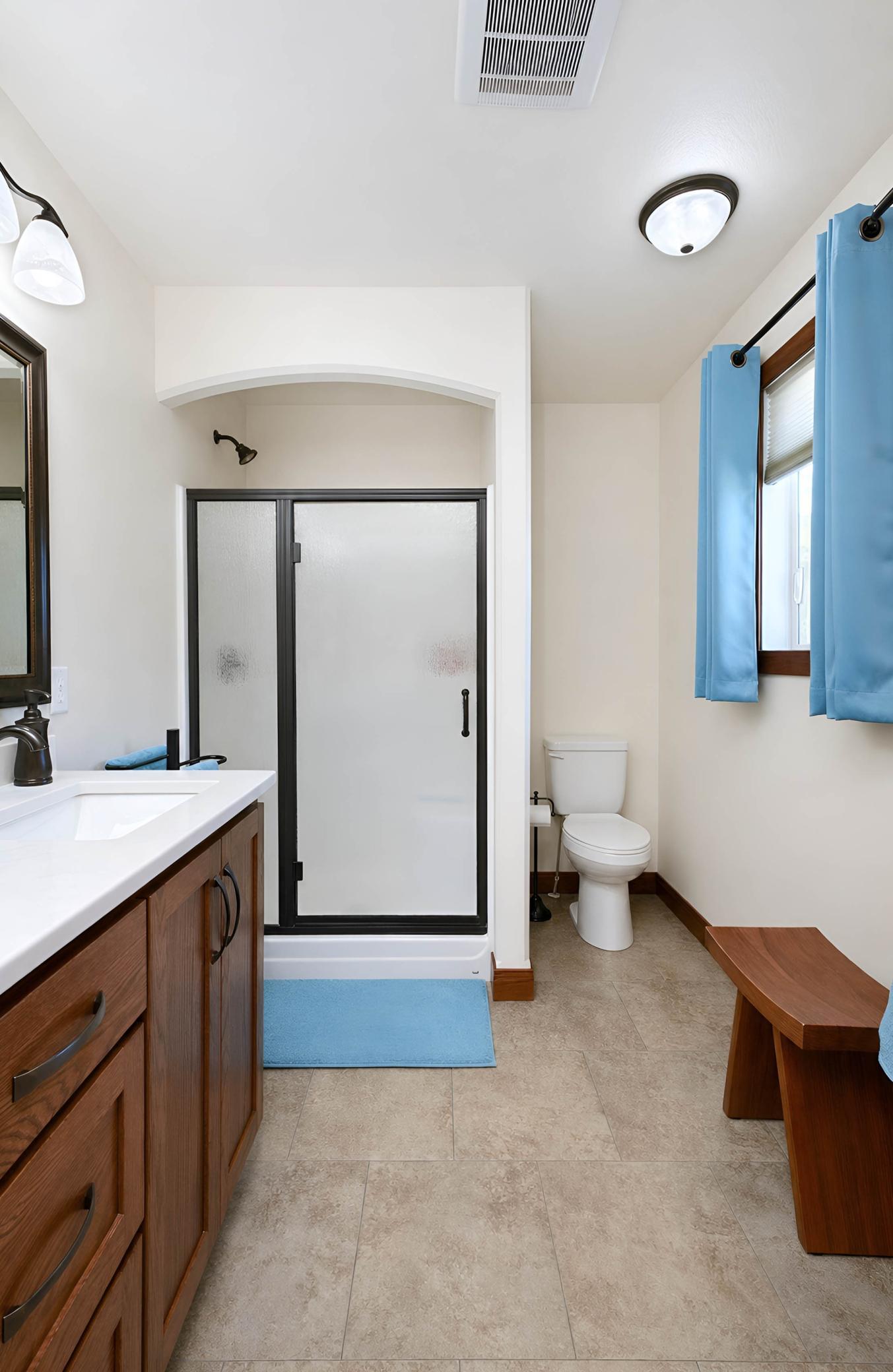 2014 single family home for sale at 3429 55th Street S in Fargo, ND — 5 bed, 3 bath (photo 17 of 49)