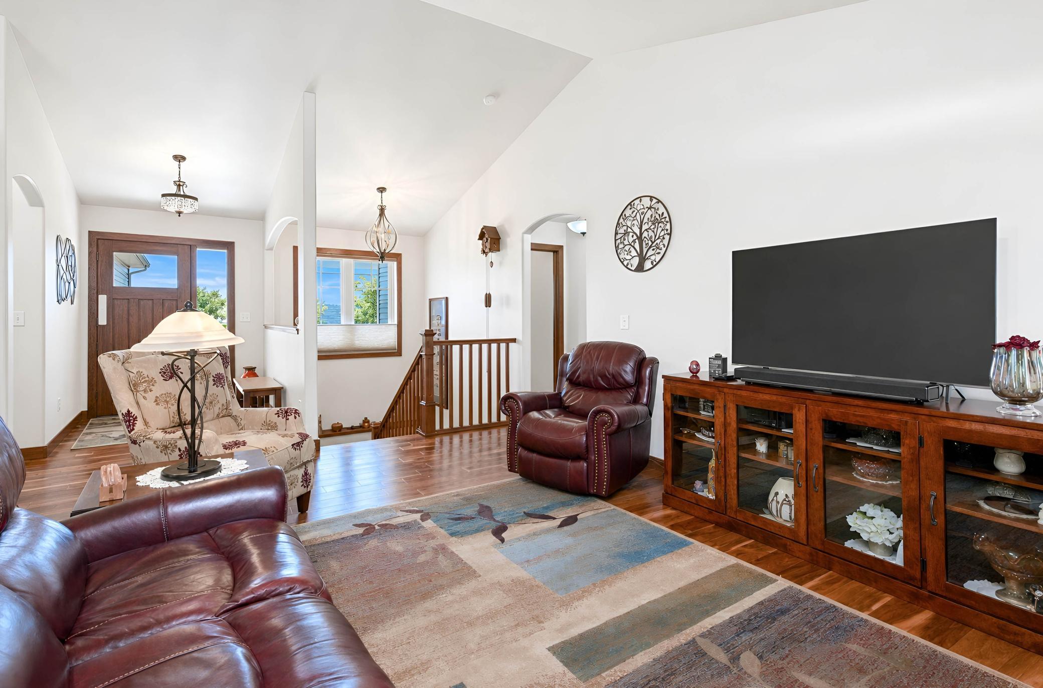 2014 single family home for sale at 3429 55th Street S in Fargo, ND — 5 bed, 3 bath (photo 4 of 49)