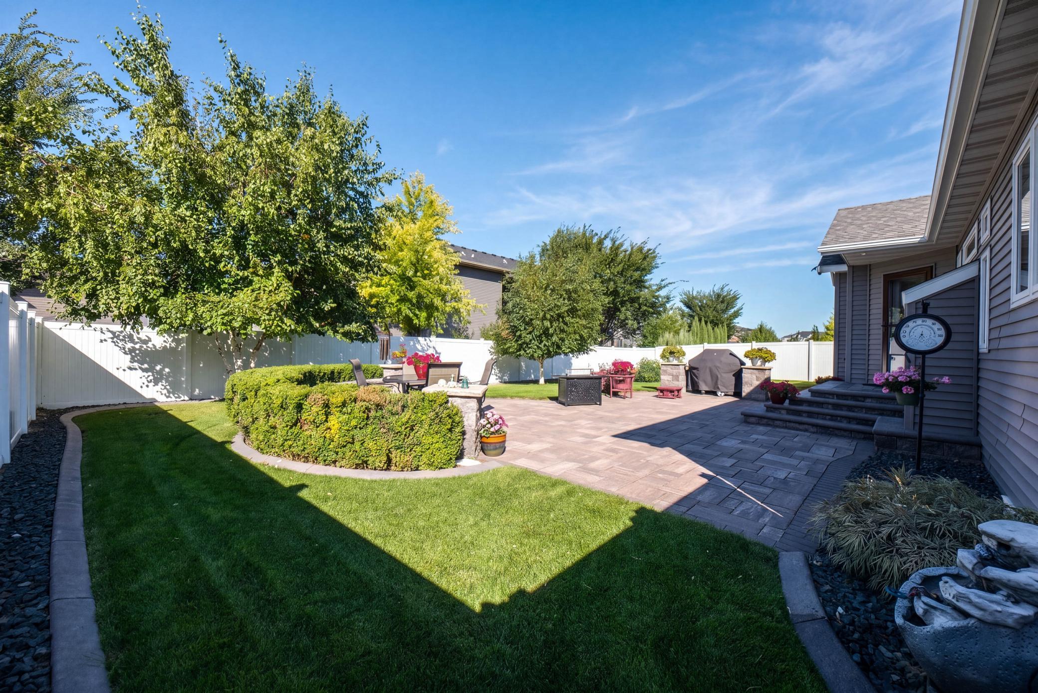 2014 single family home for sale at 3429 55th Street S in Fargo, ND — 5 bed, 3 bath (photo 42 of 49)