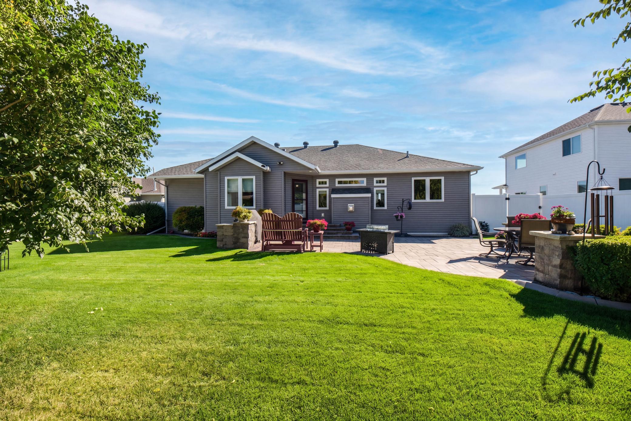 2014 single family home for sale at 3429 55th Street S in Fargo, ND — 5 bed, 3 bath (photo 46 of 49)
