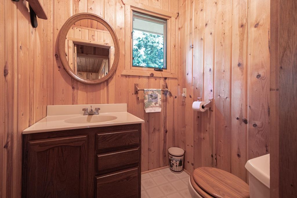 1950 single family home for sale at 5816 Jitterbug Lane NE in Remer, MN — 3 bed, 2 bath (photo 20 of 31)