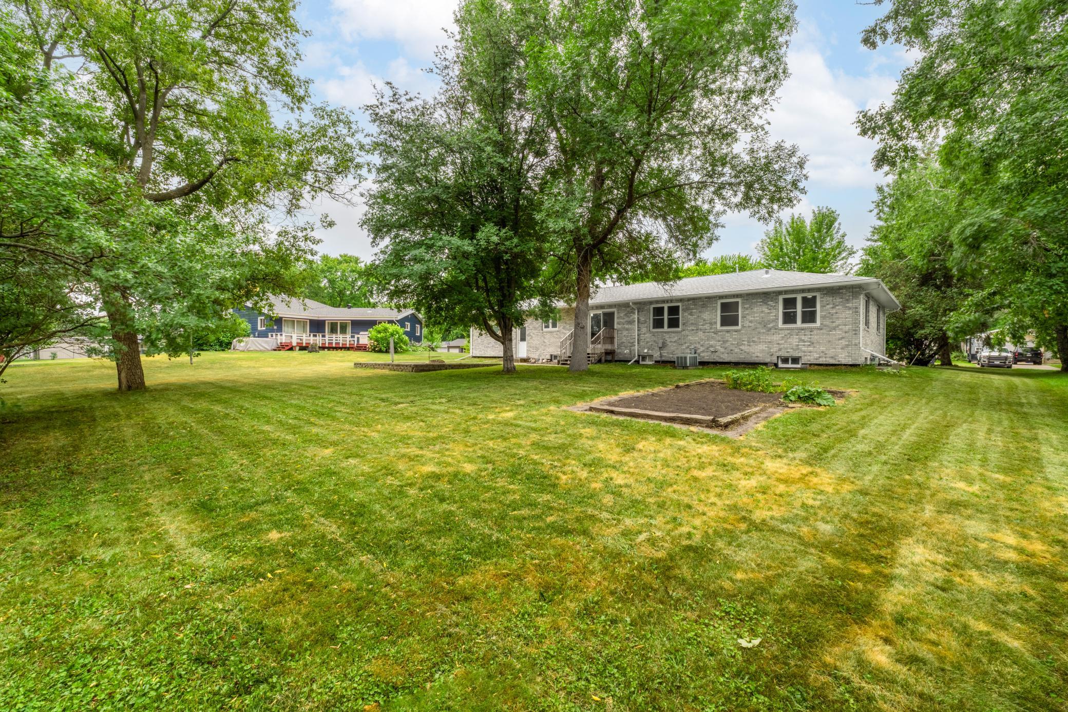 1962 single family home for sale at 714 10th Street in Hawley, MN — 6 bed, 2 bath (photo 32 of 39)