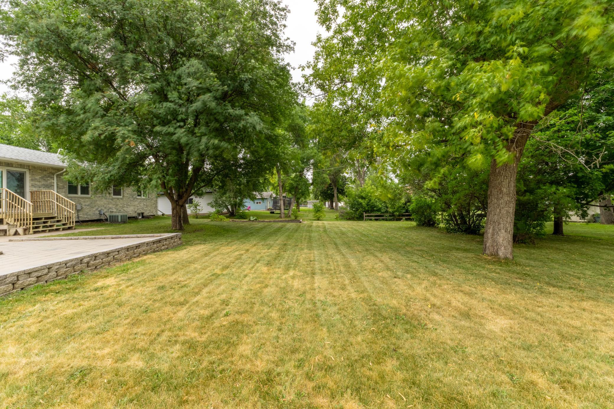1962 single family home for sale at 714 10th Street in Hawley, MN — 6 bed, 2 bath (photo 33 of 39)