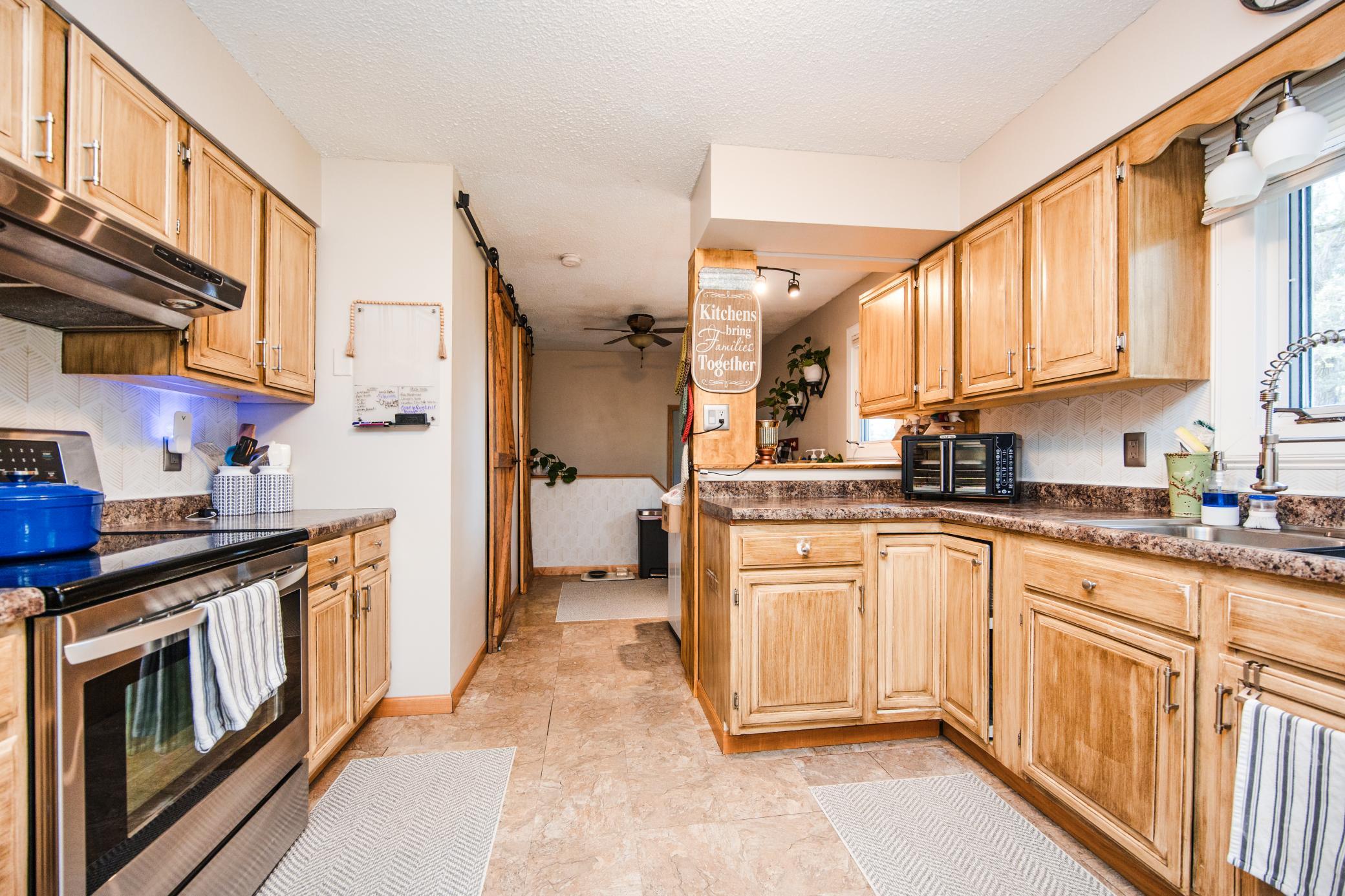 1978 single family home for sale at 21779 US Highway 59 in Detroit Lakes, MN — 3 bed, 2 bath (photo 18 of 95)