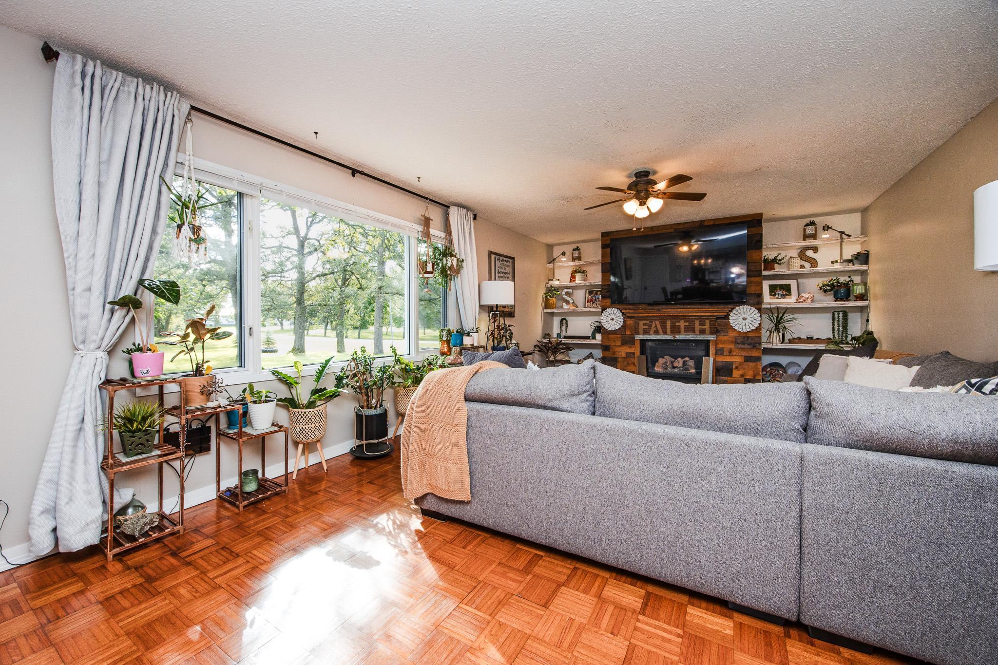 1978 single family home for sale at 21779 US Highway 59 in Detroit Lakes, MN — 3 bed, 2 bath (photo 9 of 95)