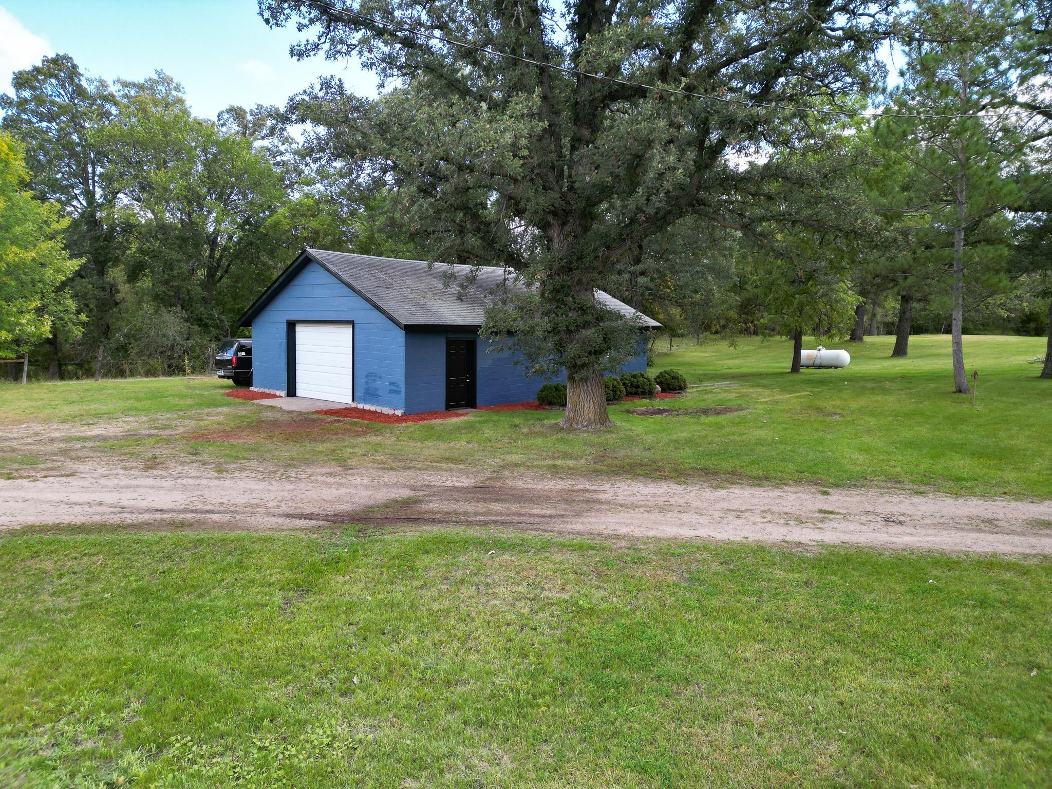 1978 single family home for sale at 21779 US Highway 59 in Detroit Lakes, MN — 3 bed, 2 bath (photo 86 of 95)