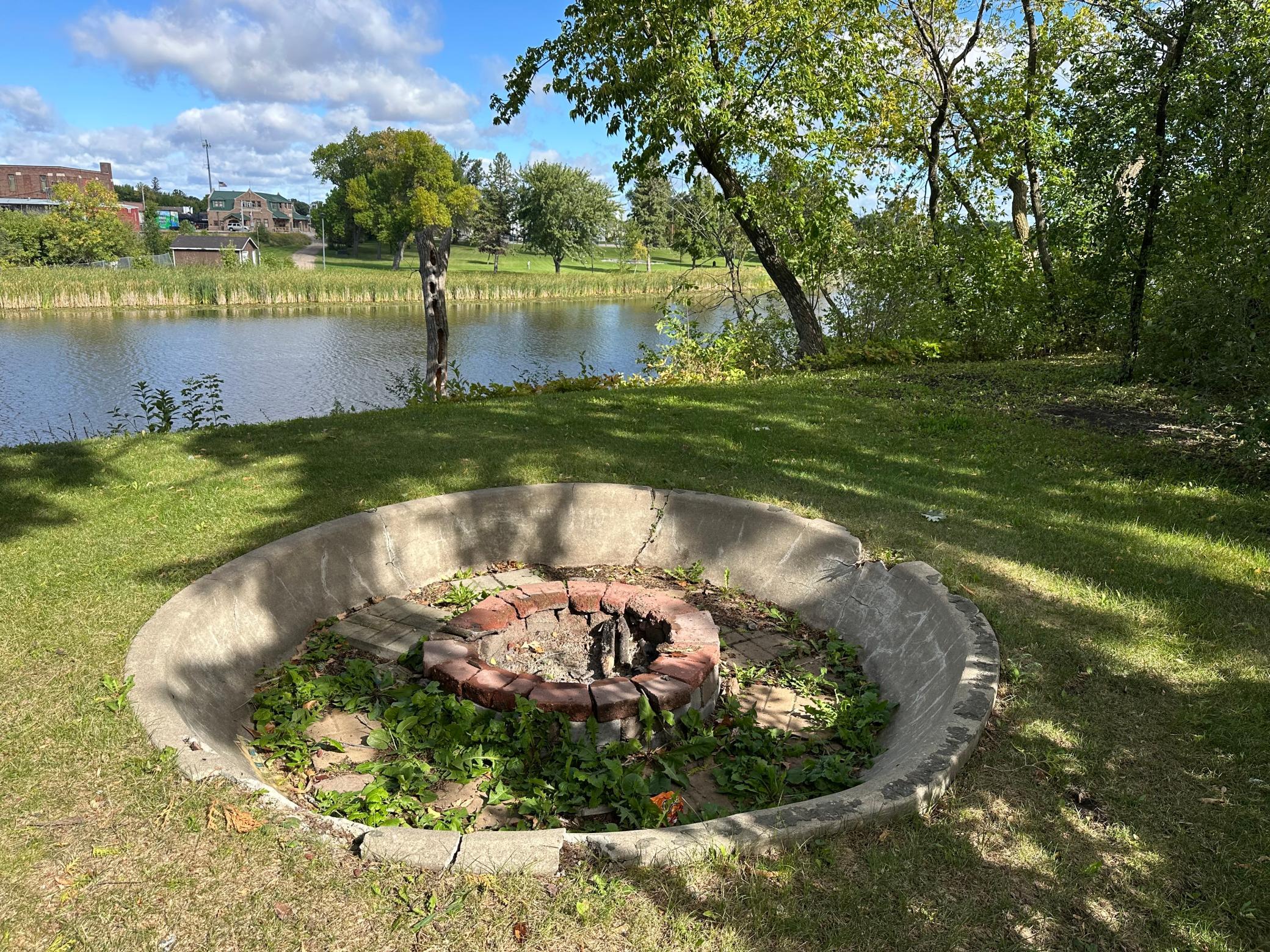 1900 single family home for sale at 115 Conley Avenue N in Thief River Falls, MN — 3 bed, 2 bath (photo 4 of 19)