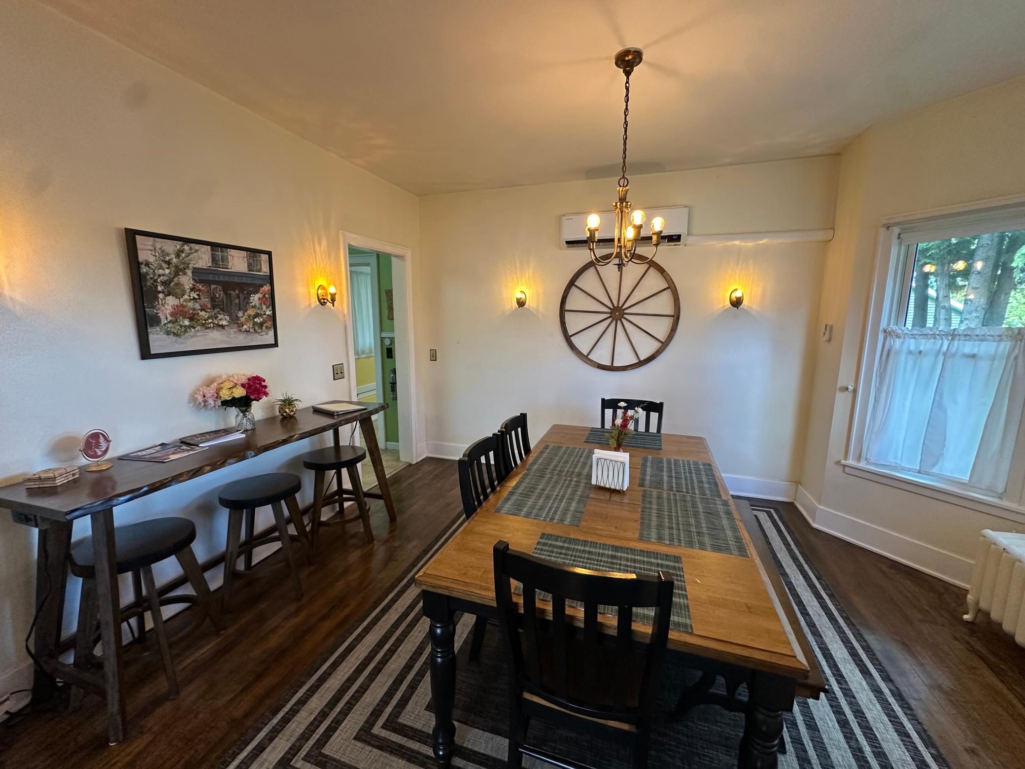 1900 single family home for sale at 115 Conley Avenue N in Thief River Falls, MN — 3 bed, 2 bath (photo 9 of 19)