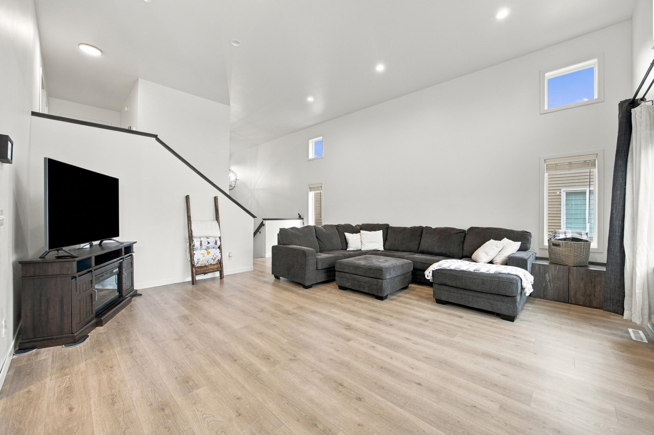 2020 single family home for sale at 6567 26th Street S in Fargo, ND — 3 bed, 3 bath (photo 15 of 50)