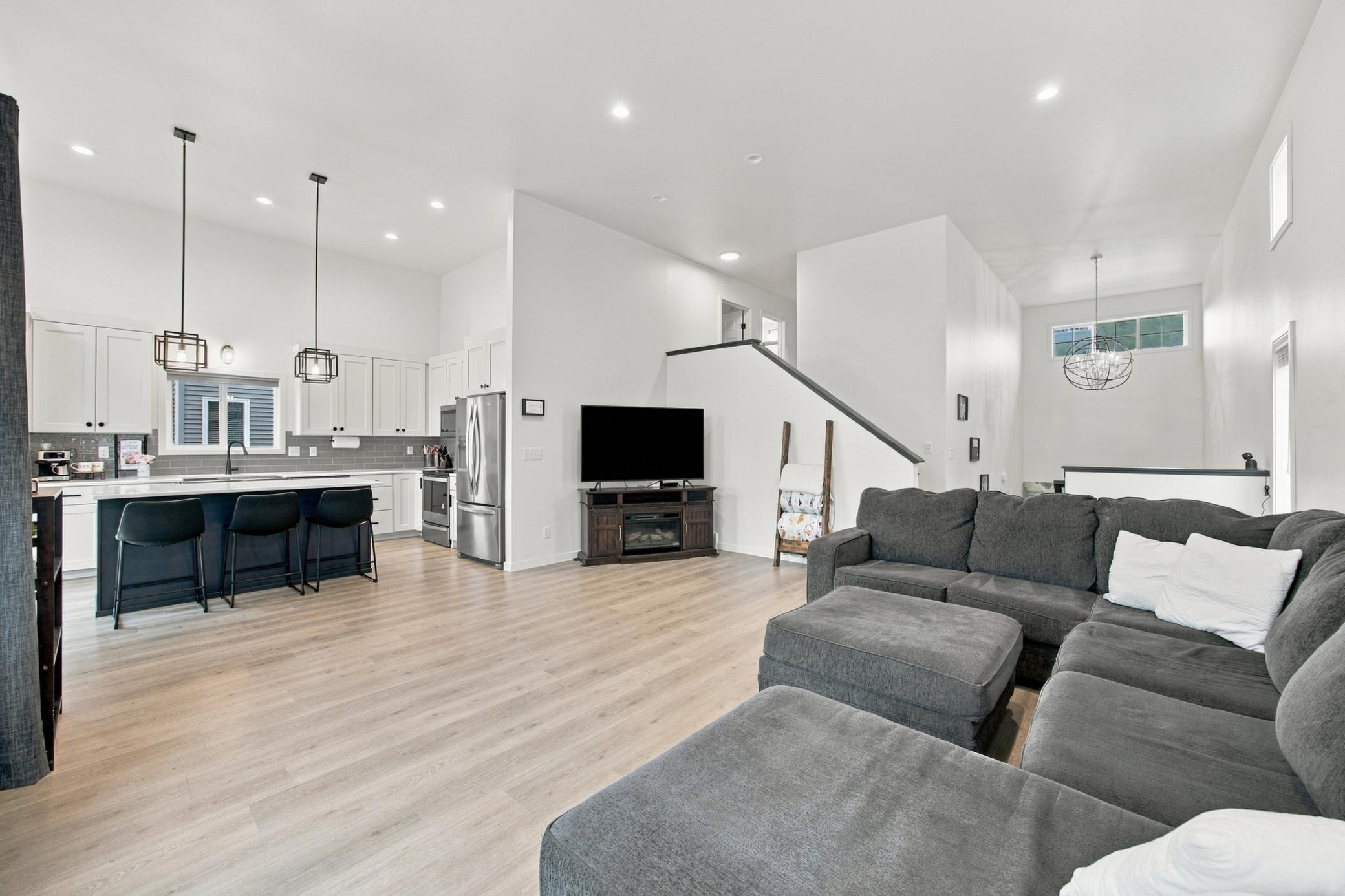 2020 single family home for sale at 6567 26th Street S in Fargo, ND — 3 bed, 3 bath (photo 16 of 50)