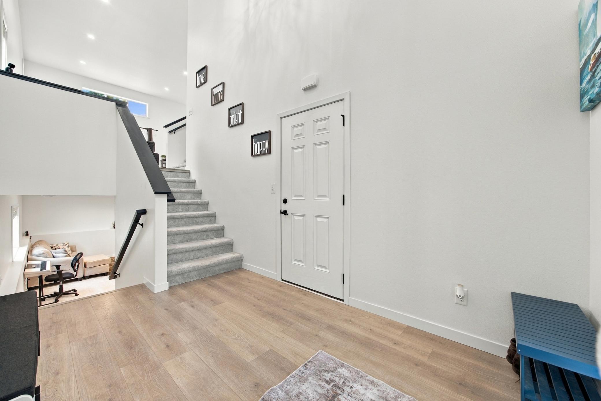 2020 single family home for sale at 6567 26th Street S in Fargo, ND — 3 bed, 3 bath (photo 3 of 50)