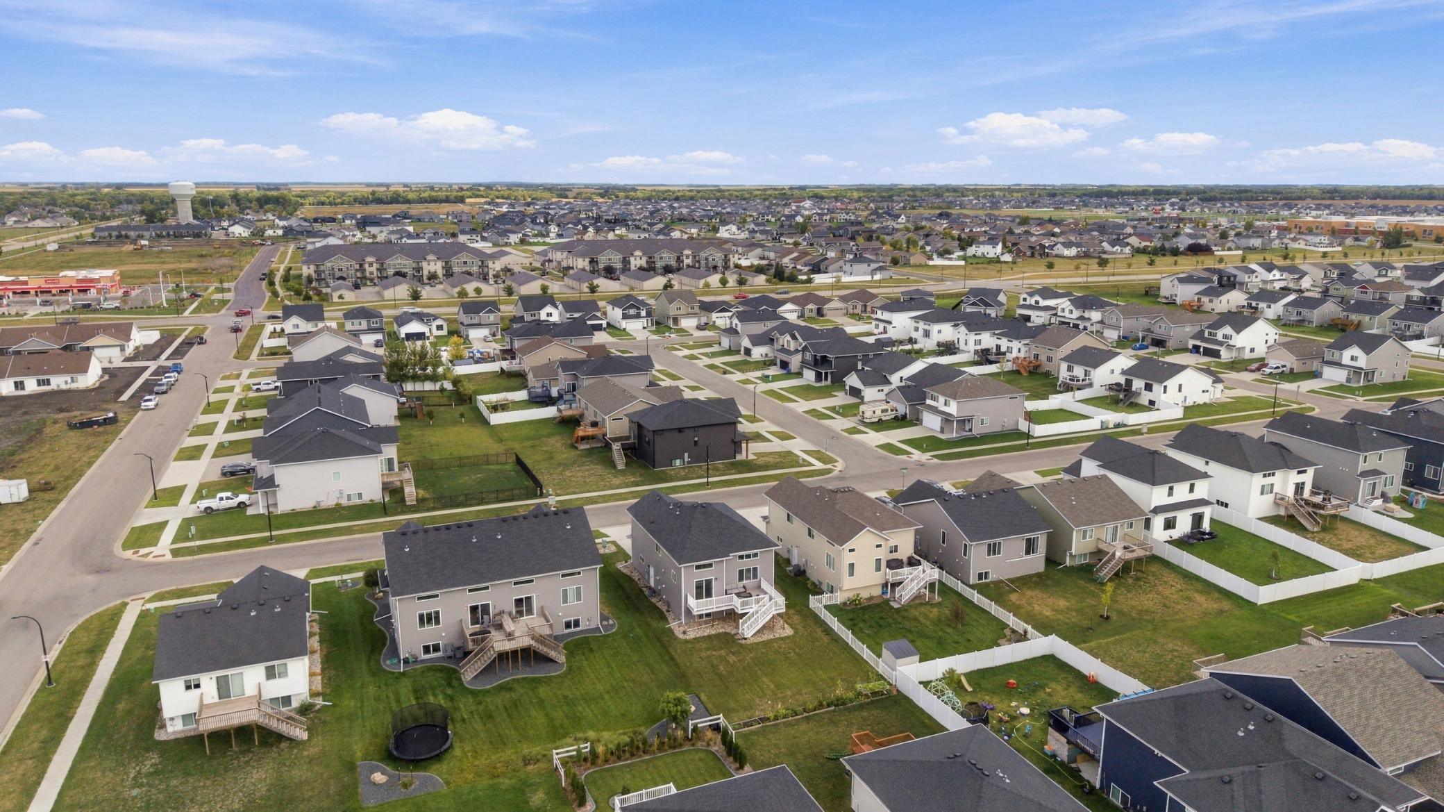 2020 single family home for sale at 6567 26th Street S in Fargo, ND — 3 bed, 3 bath (photo 49 of 50)