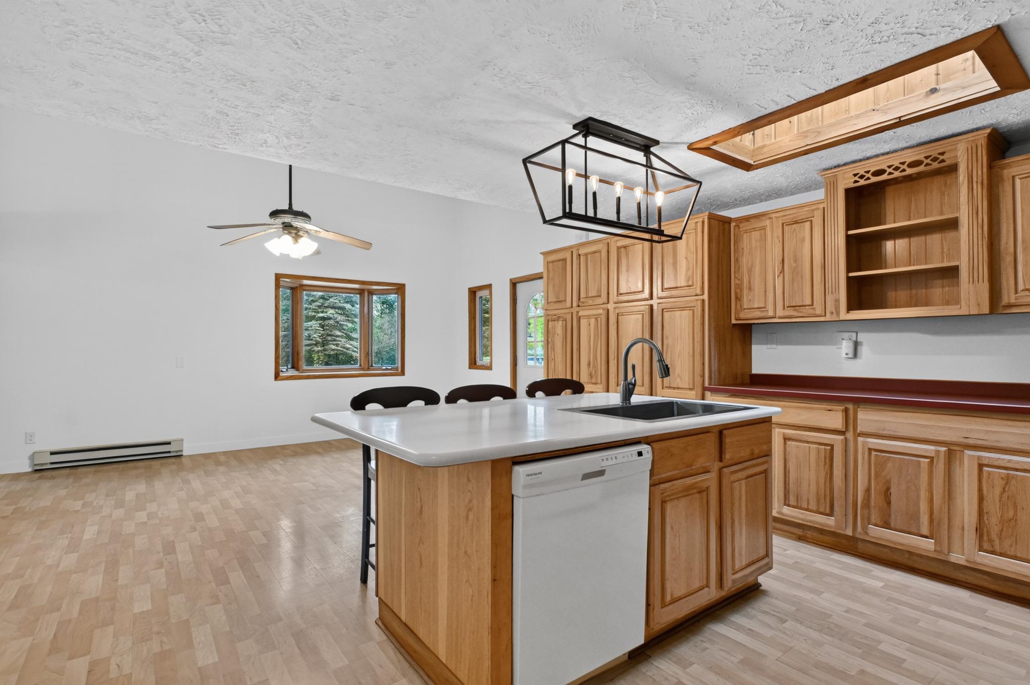 1982 single family home for sale at 5149 W Mill Lake Road SW in Farwell, MN — 4 bed, 3 bath (photo 22 of 88)