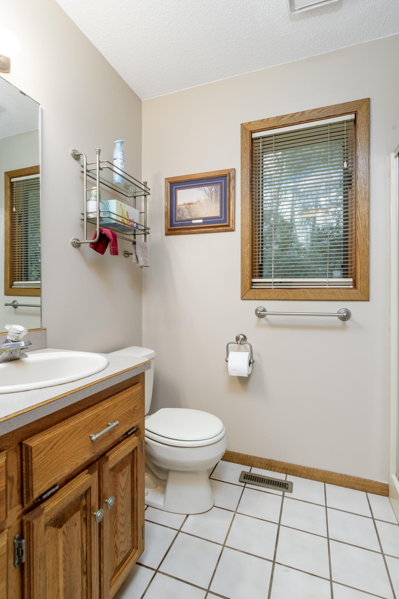 1990 single family home for sale at 6065 Highland Scenic Road in Baxter, MN — 4 bed, 3 bath (photo 12 of 35)