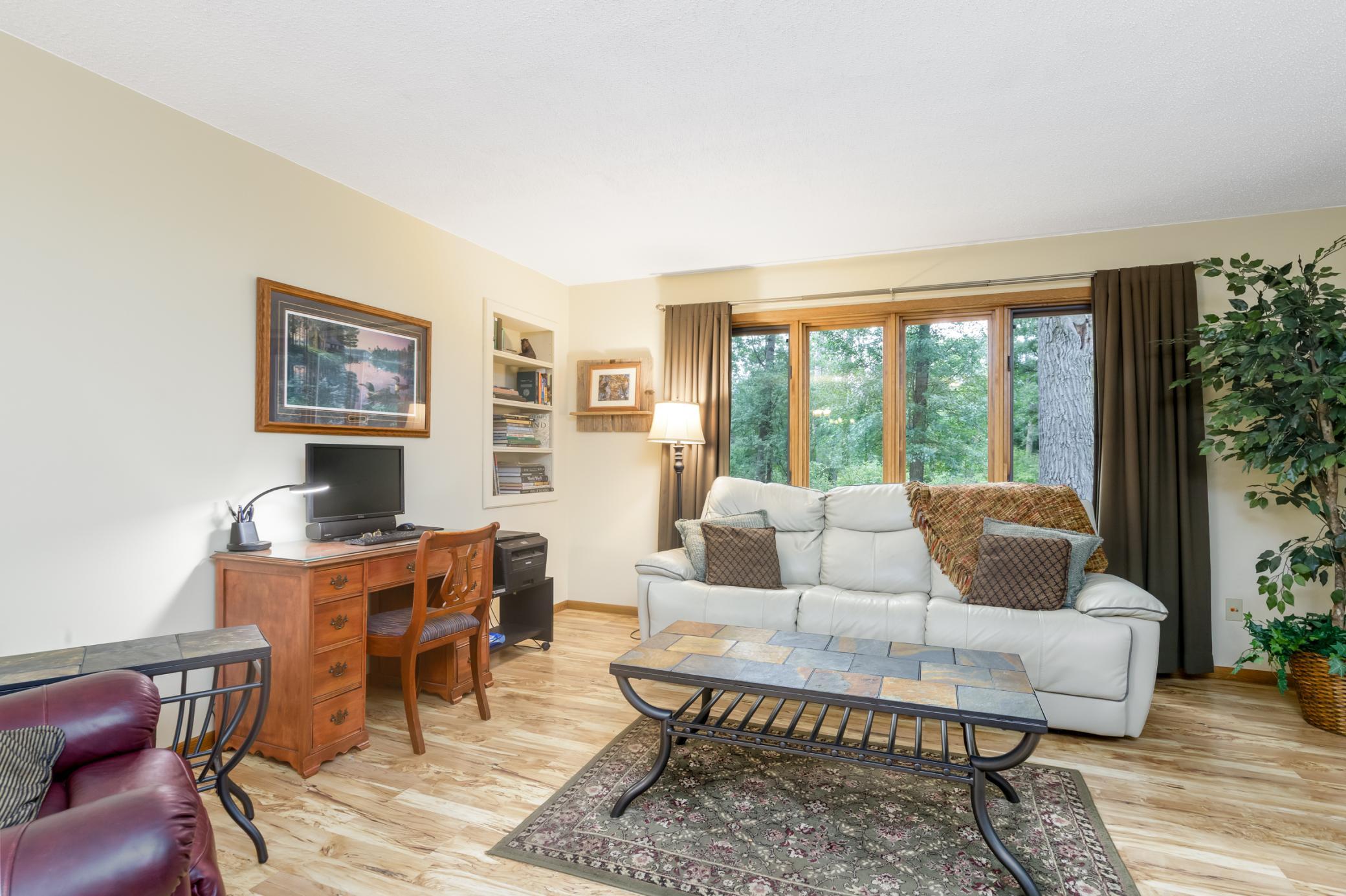 1990 single family home for sale at 6065 Highland Scenic Road in Baxter, MN — 4 bed, 3 bath (photo 7 of 35)