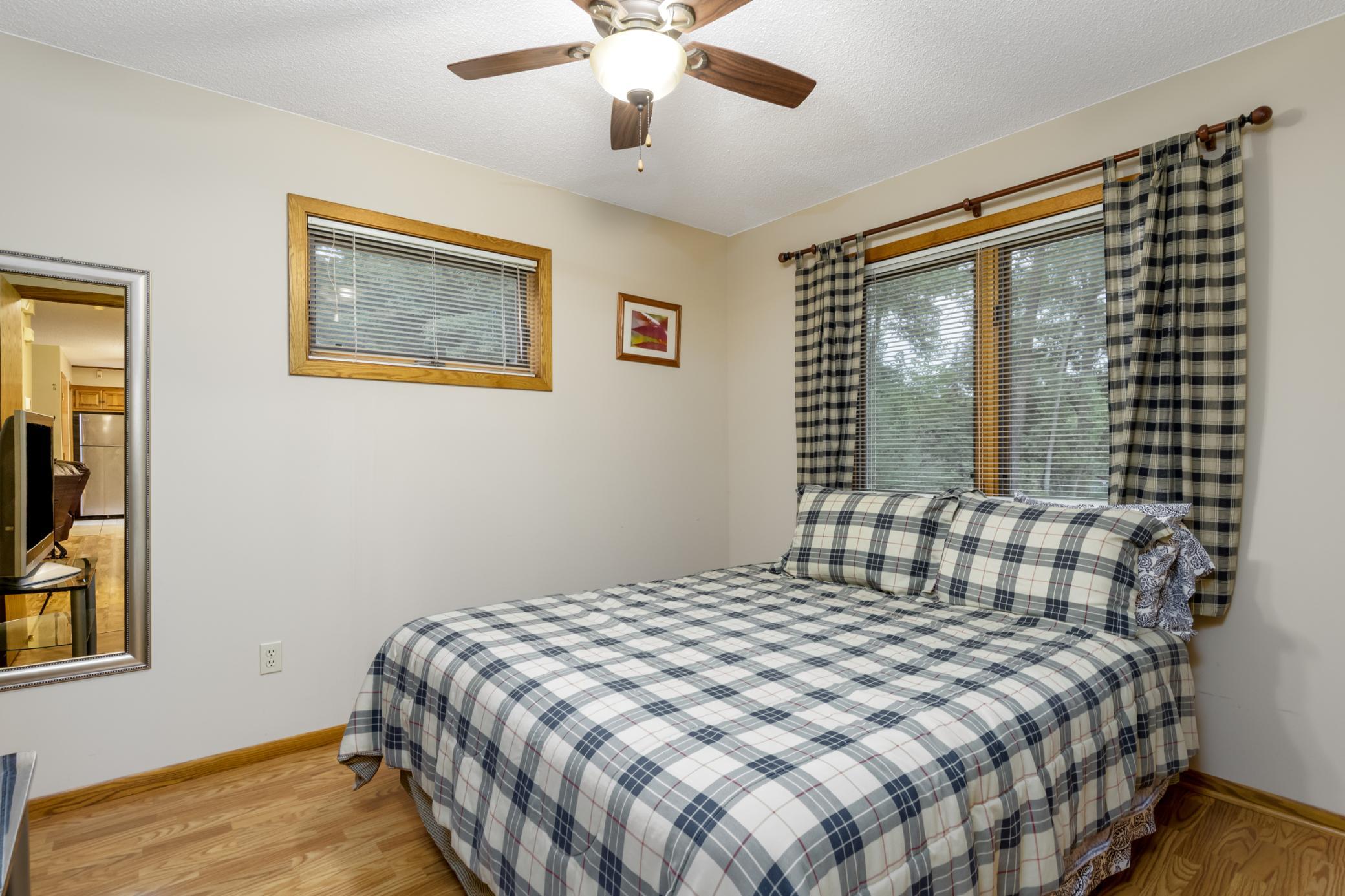 1990 single family home for sale at 6065 Highland Scenic Road in Baxter, MN — 4 bed, 3 bath (photo 9 of 35)