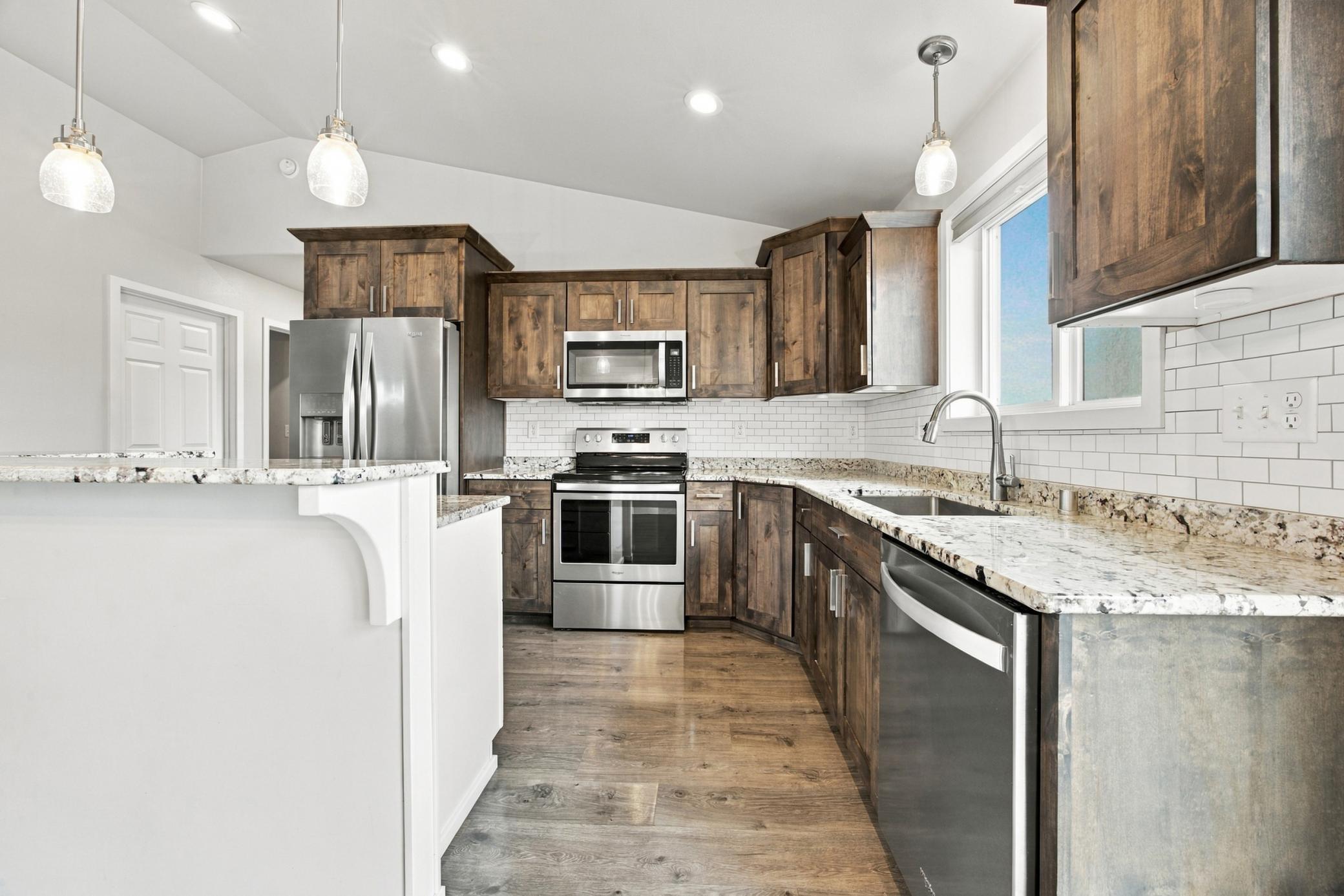 2018 single family home for sale at 4541 13th Street S in Moorhead, MN — 3 bed, 2 bath (photo 12 of 32)