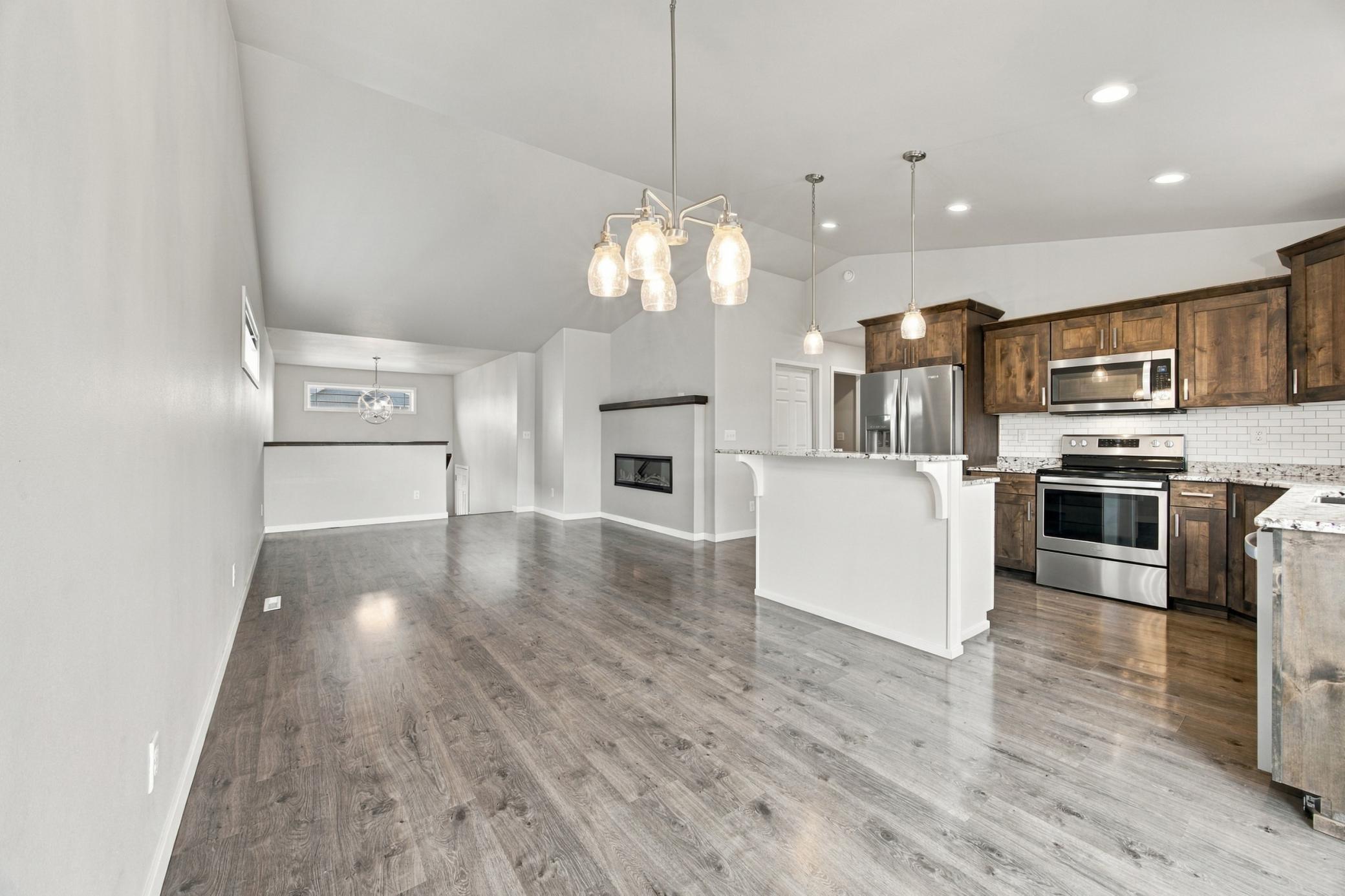 2018 single family home for sale at 4541 13th Street S in Moorhead, MN — 3 bed, 2 bath (photo 8 of 32)