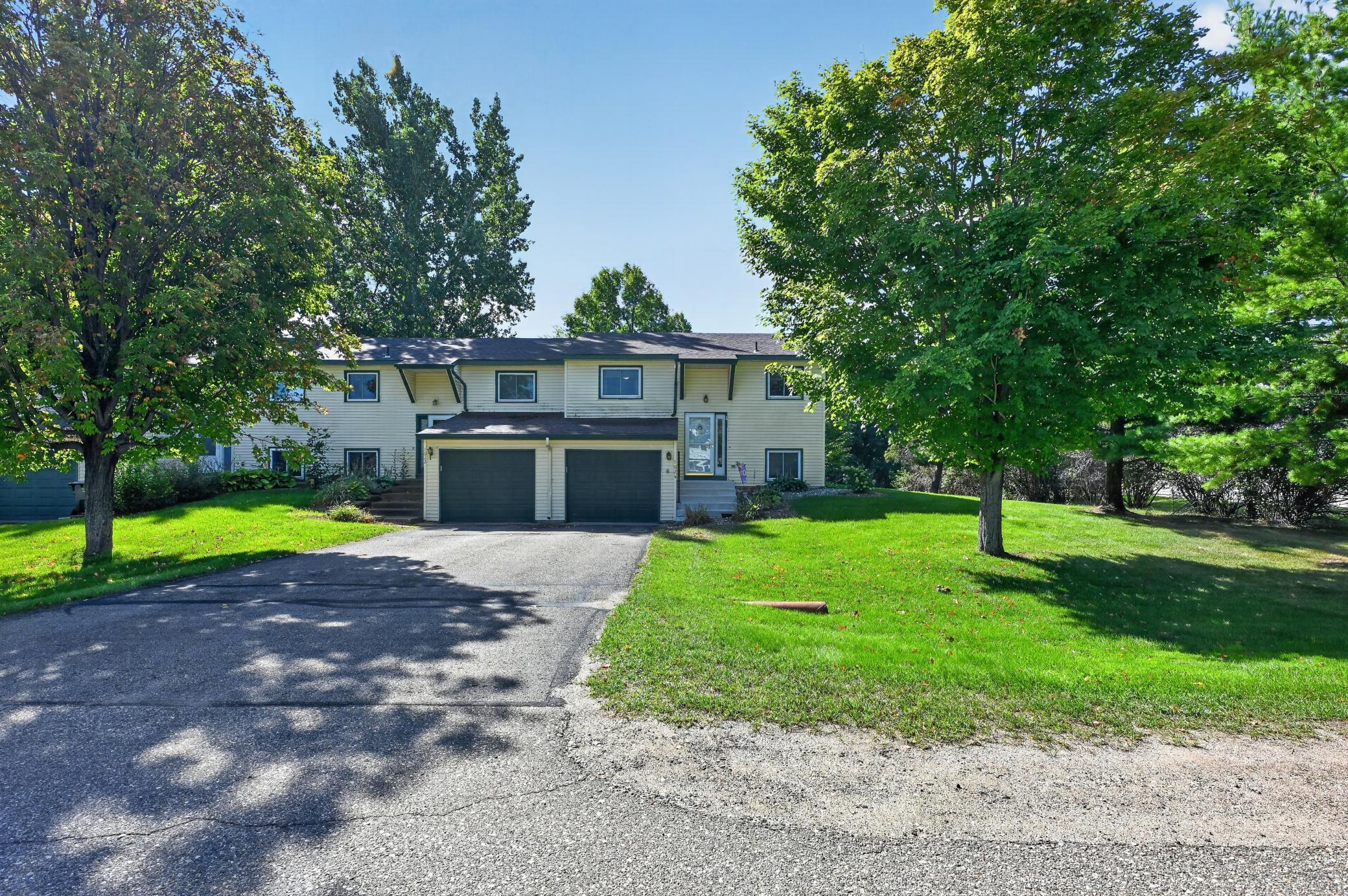 1982 townhouse for sale at 1024 Bridgeport Lane NW in Alexandria, MN — 2 bed, 2 bath