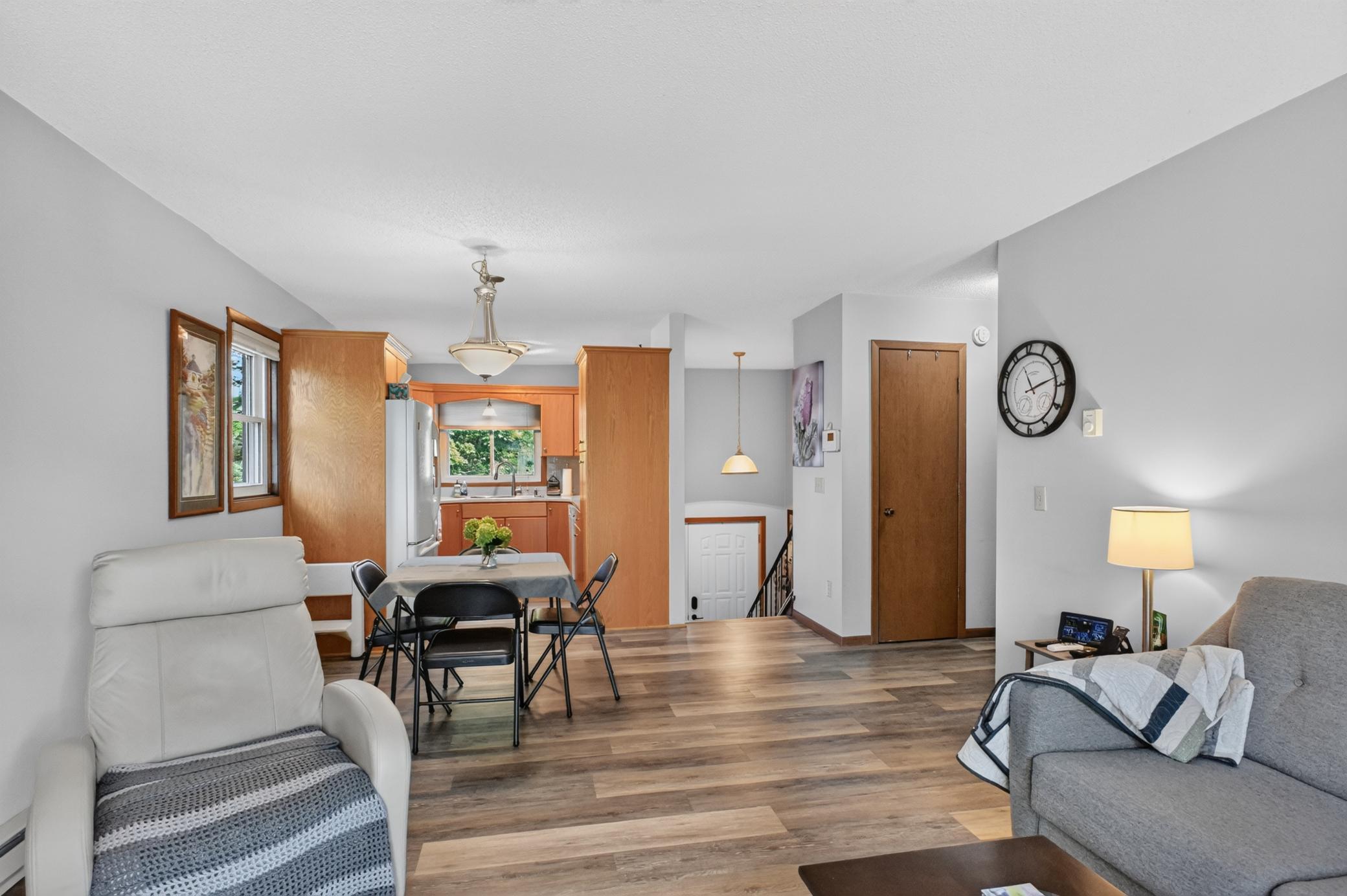 1982 townhouse for sale at 1024 Bridgeport Lane NW in Alexandria, MN — 2 bed, 2 bath (photo 17 of 42)