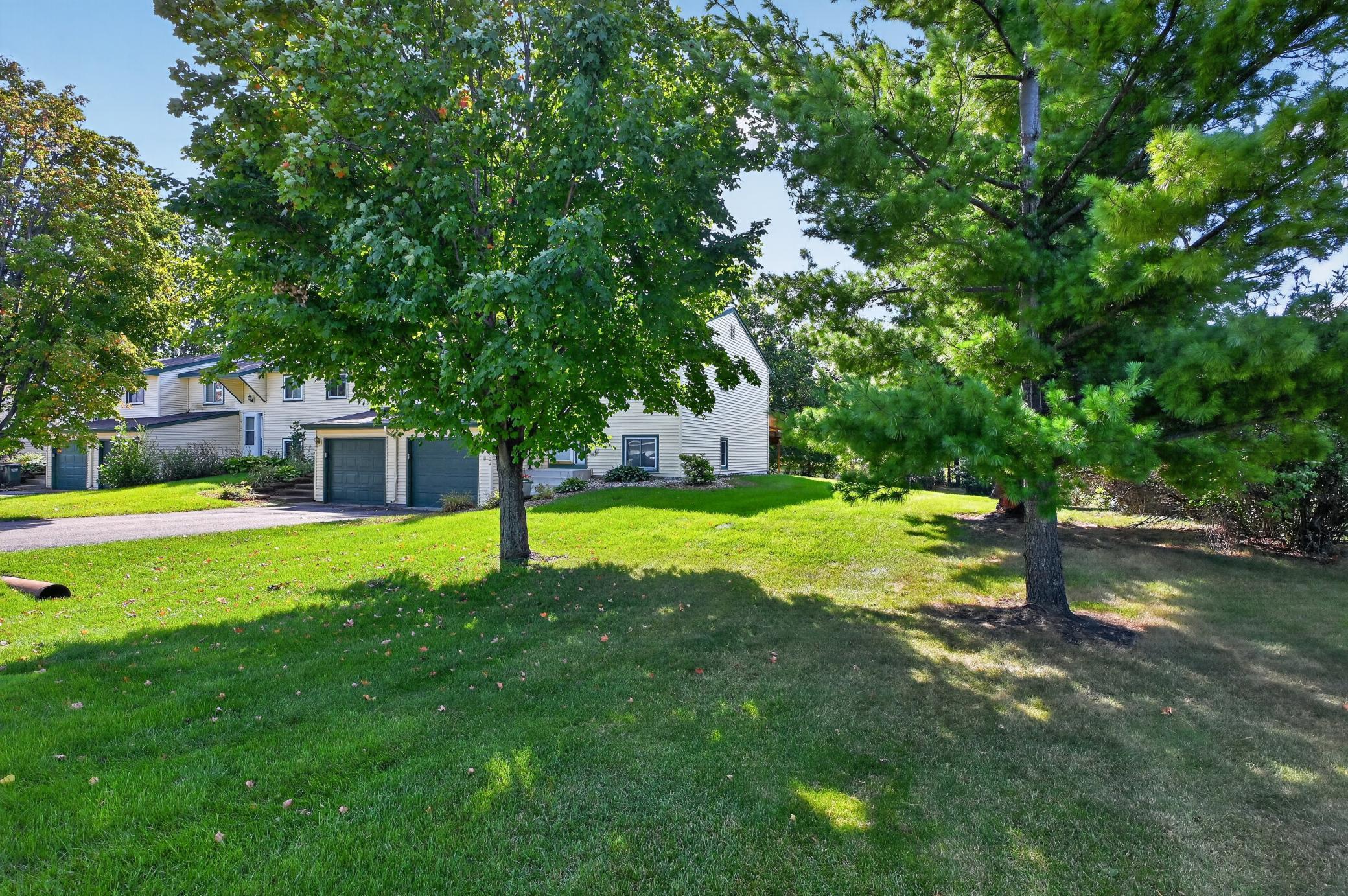 1982 townhouse for sale at 1024 Bridgeport Lane NW in Alexandria, MN — 2 bed, 2 bath (photo 3 of 42)
