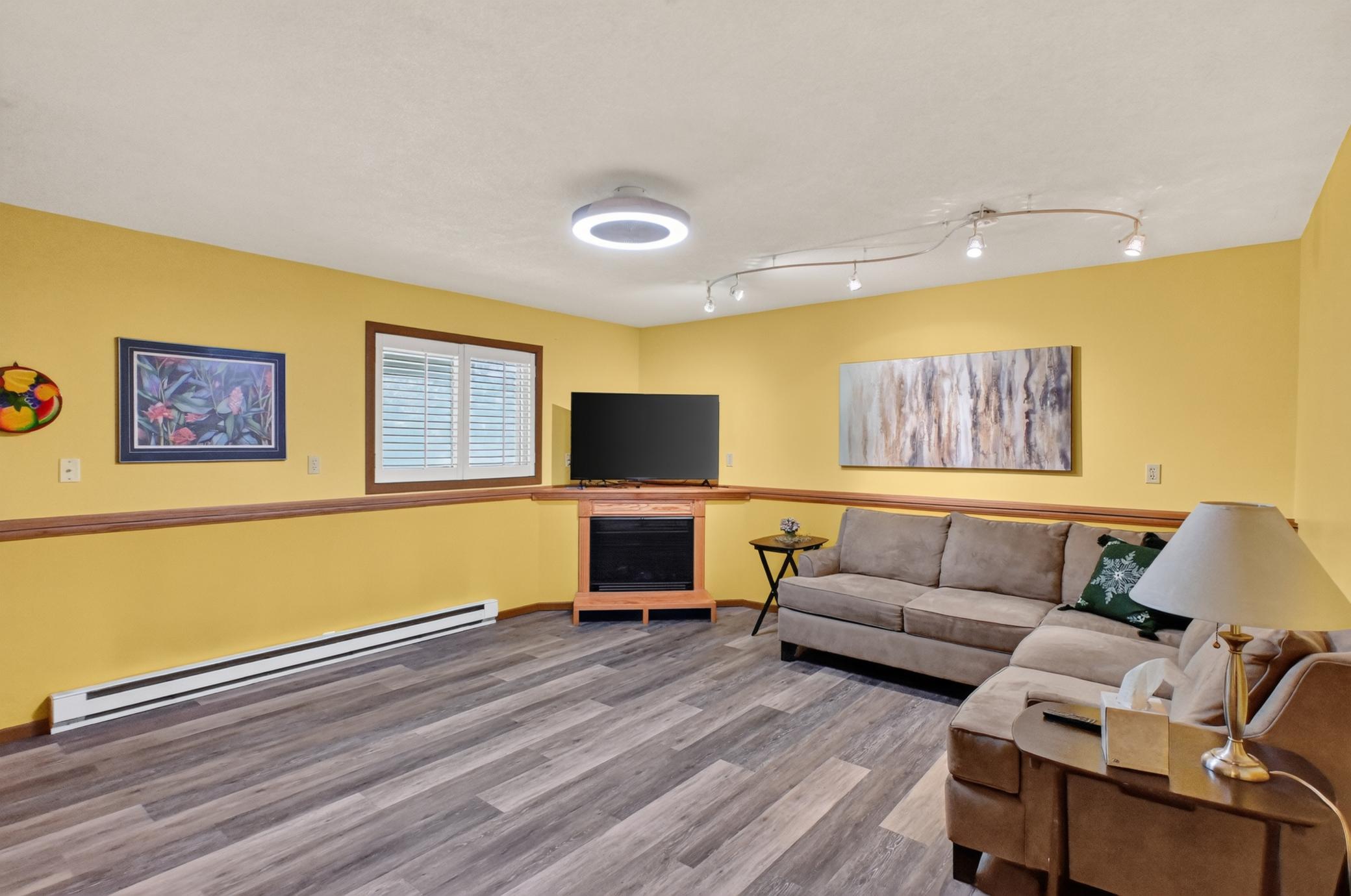 1982 townhouse for sale at 1024 Bridgeport Lane NW in Alexandria, MN — 2 bed, 2 bath (photo 25 of 42)
